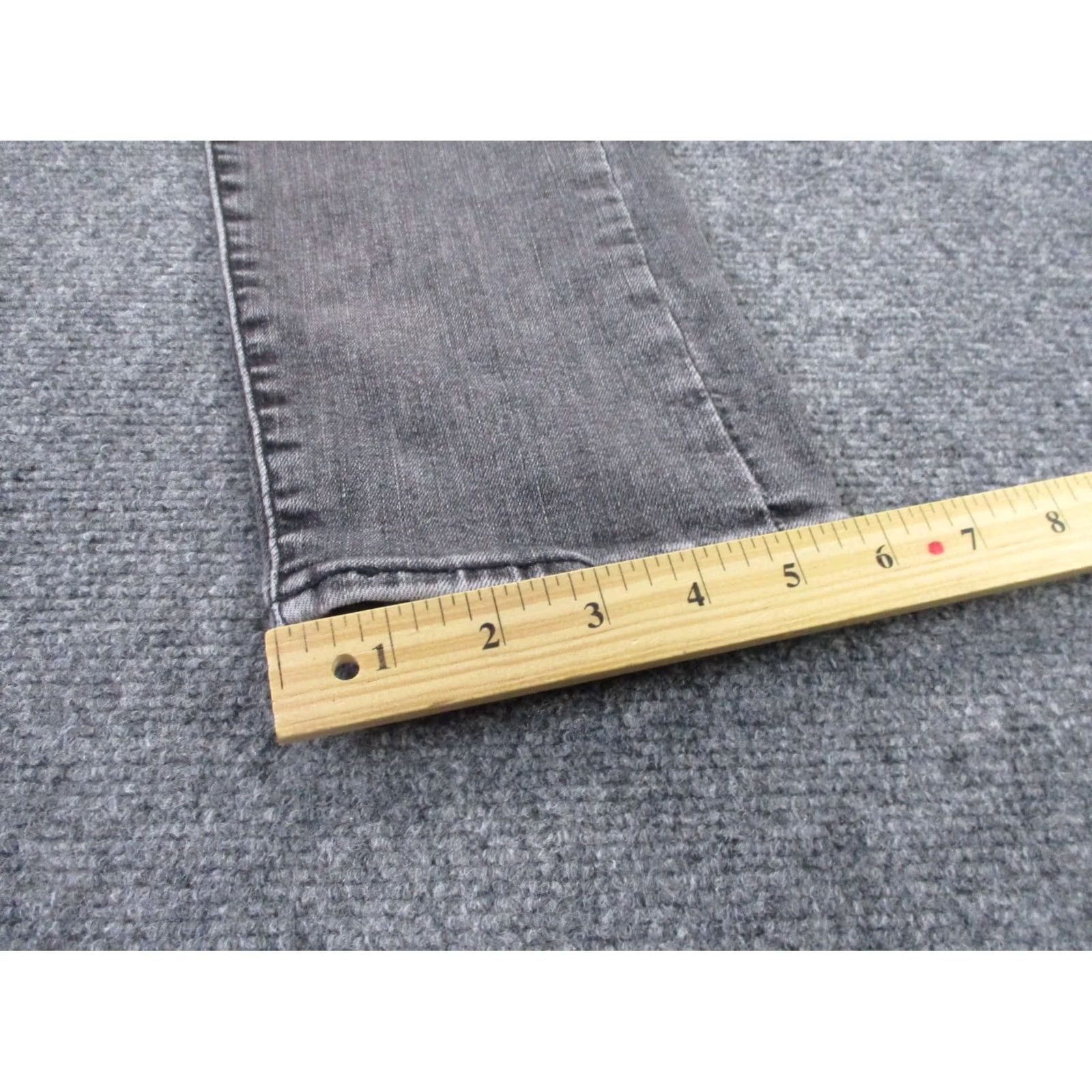 Levi's Item Specifications: Size: 34 Size US 32 / EU 48 - 5 Thumbnail