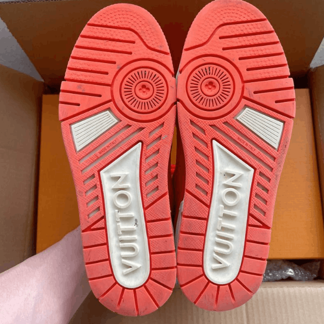 Louis Vuitton Louis Vuitton low-top sneakers 40.5 Size US 7.5 / EU 40-41 - 8 Thumbnail