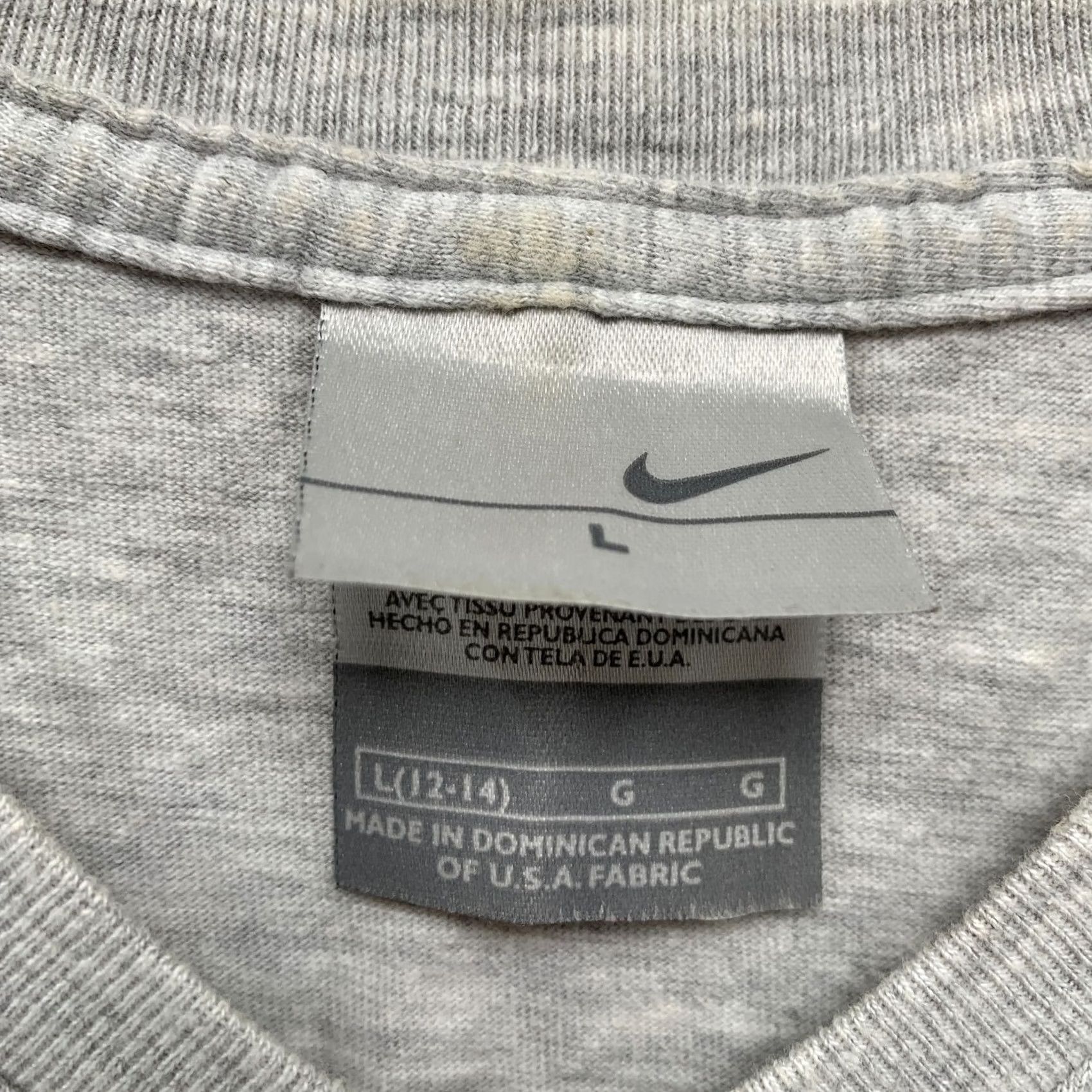 Nike VINTAGE Nike Shirt Gray White Embroidered Swoosh V Neck Womens L Size L / US 10 / IT 46 - 7 Thumbnail