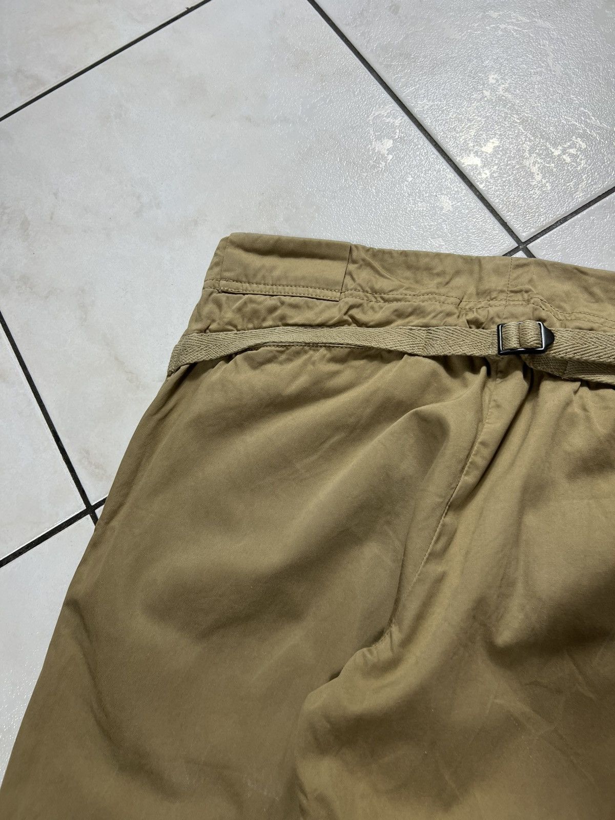 Emporio Armani Emporio armani big pockets cargo pants buckle back archive Size US 32 / EU 48 - 16 Thumbnail
