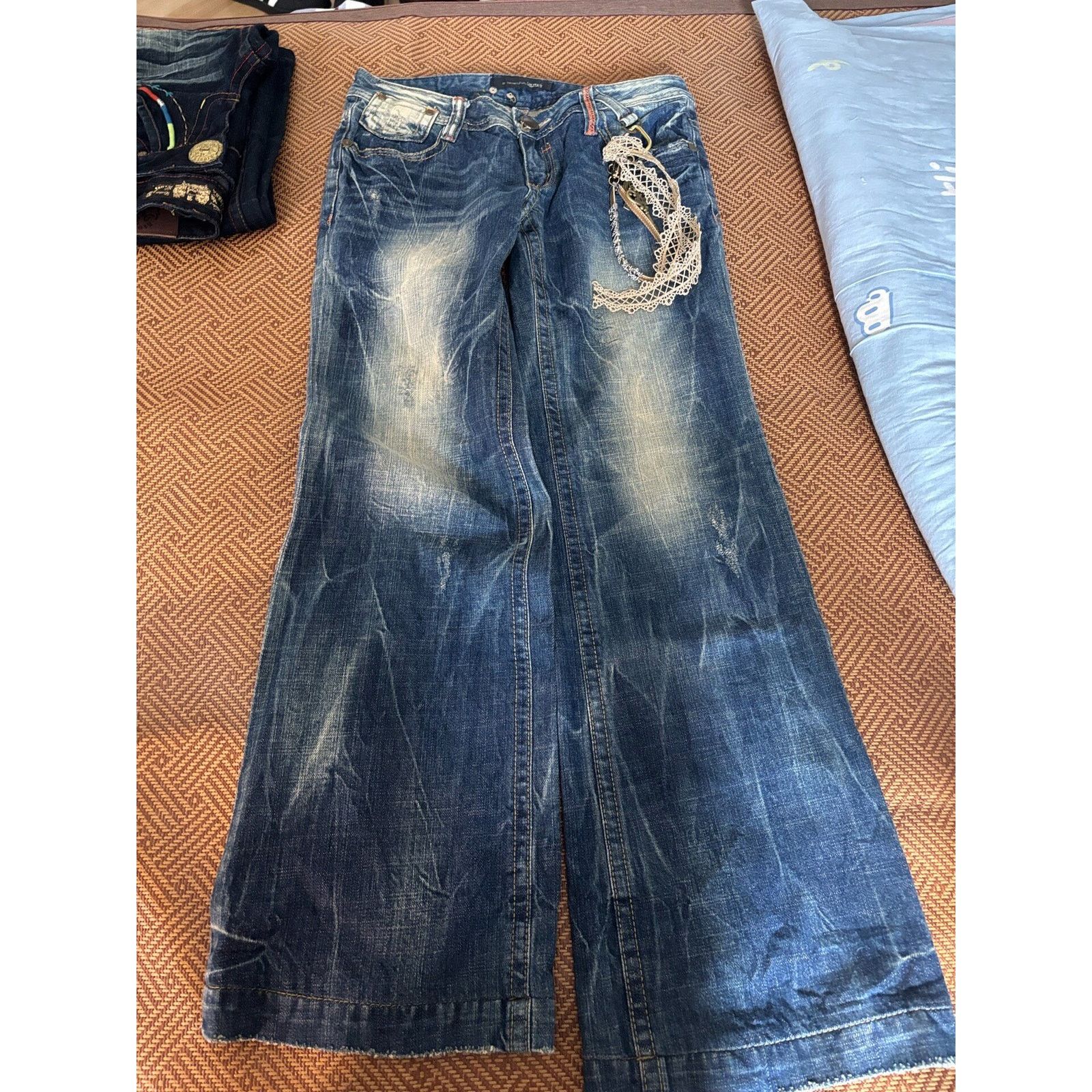 Hysteric Glamour Japanese Brand Vintage Wash Low-rise Bootcut Denim Jeans Size 32" / US 10 / IT 46 - 3 Thumbnail