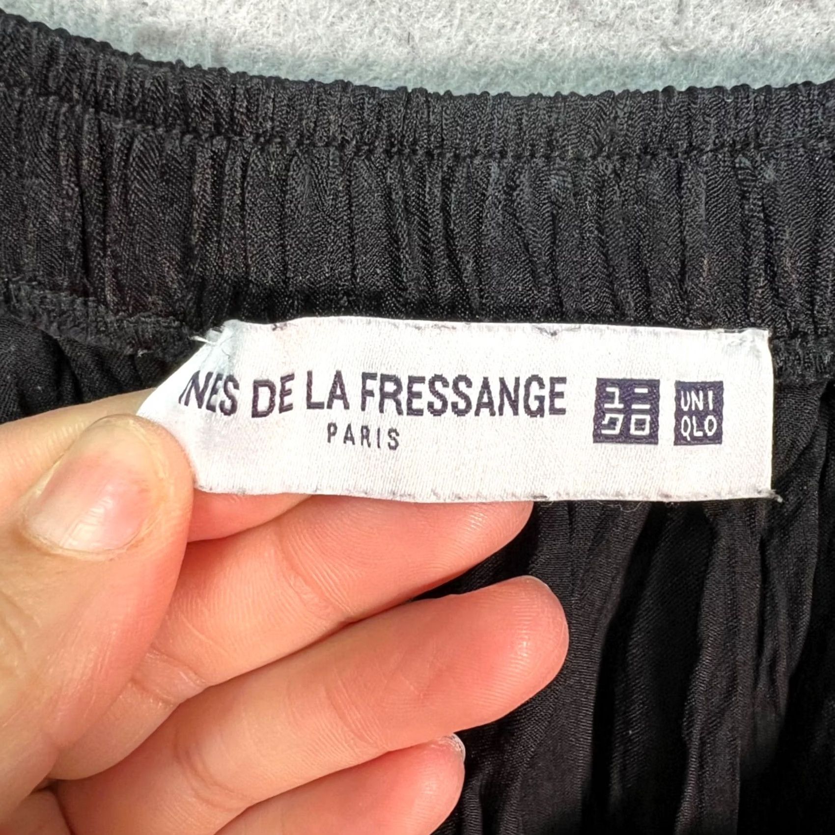 Uniqlo Uniqlo Skirt Maxi Womens Small Black Tiered Elastic Waist Midi 65% Polyester Casual Holiday 90s? Size 28" / US 6 / IT 42 - 3 Thumbnail