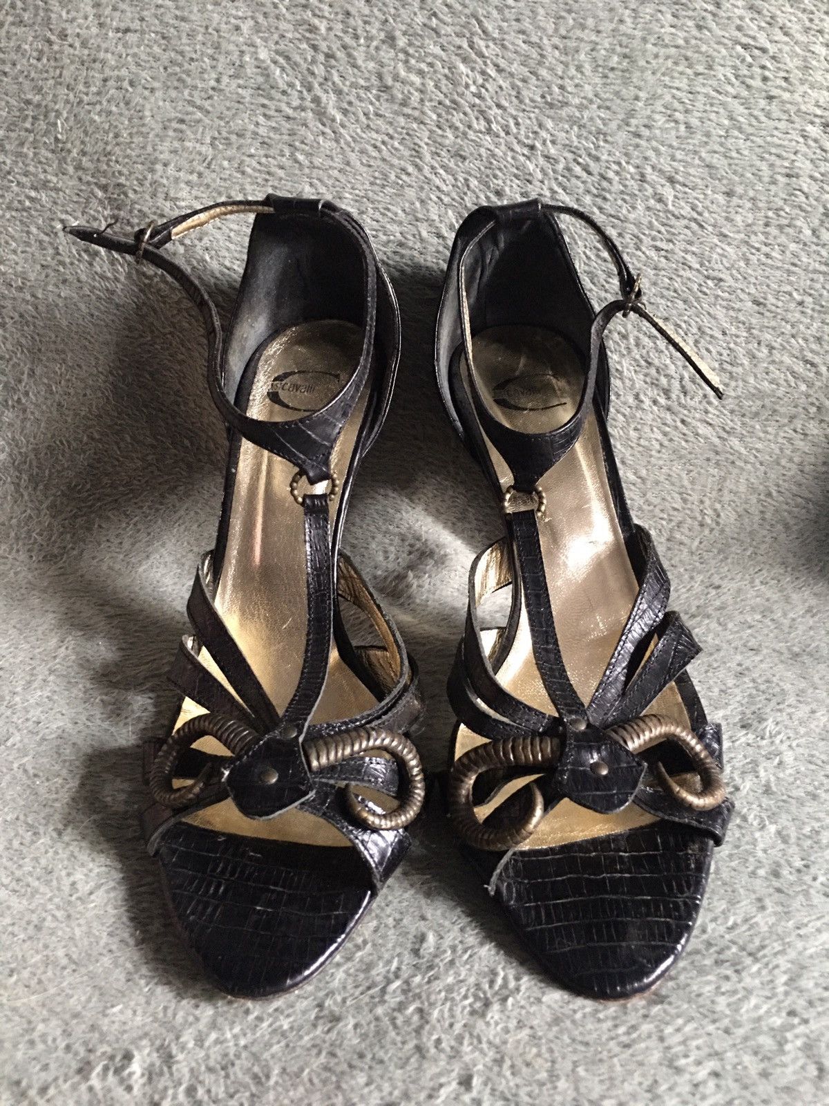 Just Cavalli × Roberto Cavalli Just Cavalli Embossed Leather T-strap Horn Detail Heels EU41 Size US 11 / IT 41 - 3 Thumbnail