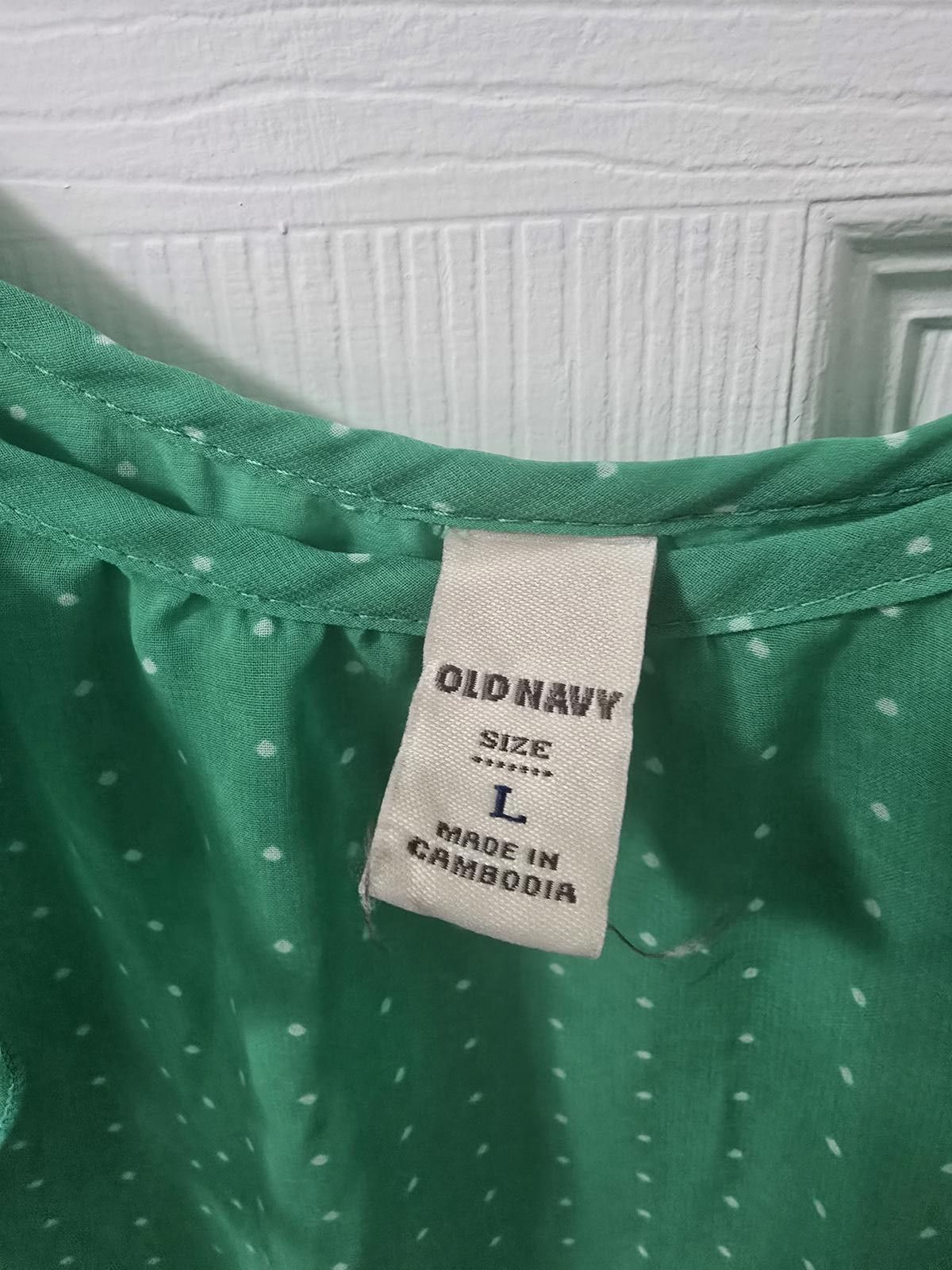 Old Navy Old Navy Green Polka Dot Ruffle Sleeveless Top Size L Size L / US 10 / IT 46 - 3 Thumbnail
