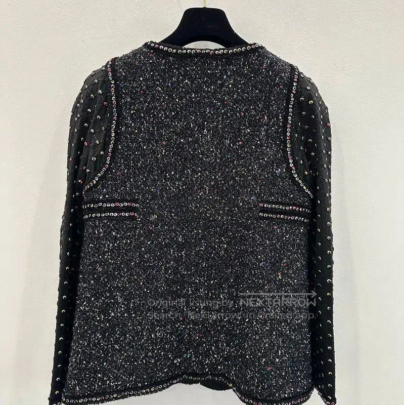 Chanel Chanel Women's Black Wool Jacket with Embellishments . Size L / US 10 / IT 46 - 3 Thumbnail