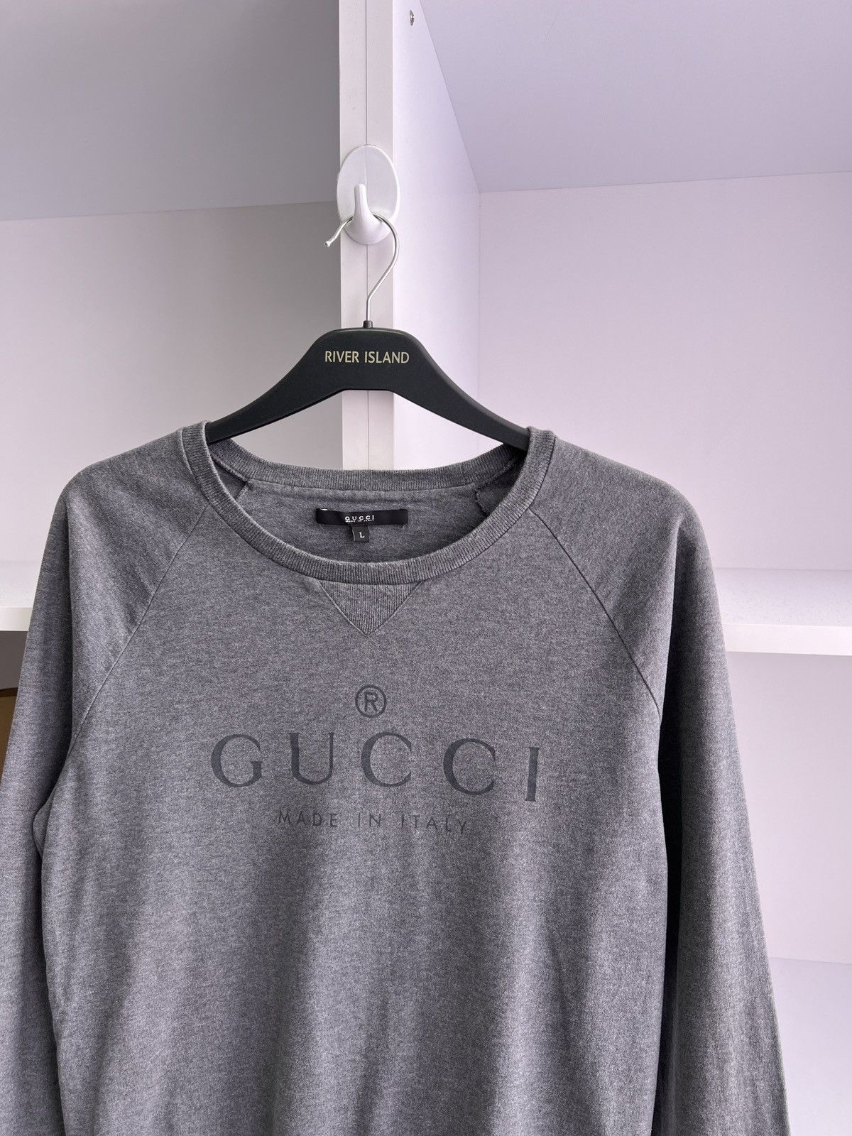Designer × Gucci × Vintage Vintage Gucci Made In italy Big Logo Spell Out Sweatshirt Size US M / EU 48-50 / 2 - 6 Thumbnail
