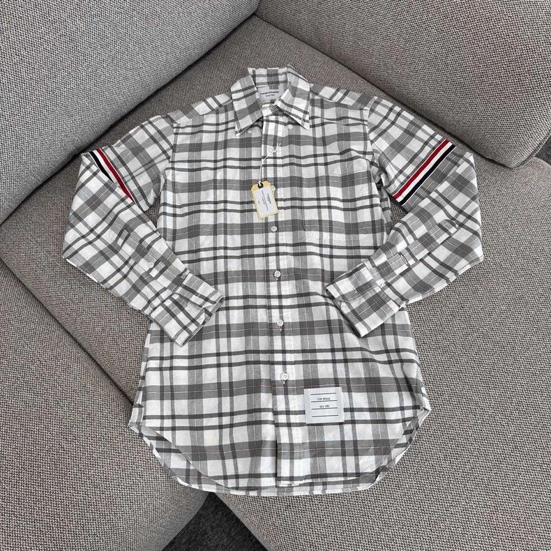 Thom Browne Thom Browne Gray plaid lapel single row long sleeve shirt Size US XS / EU 42 / 0 - 1 Thumbnail