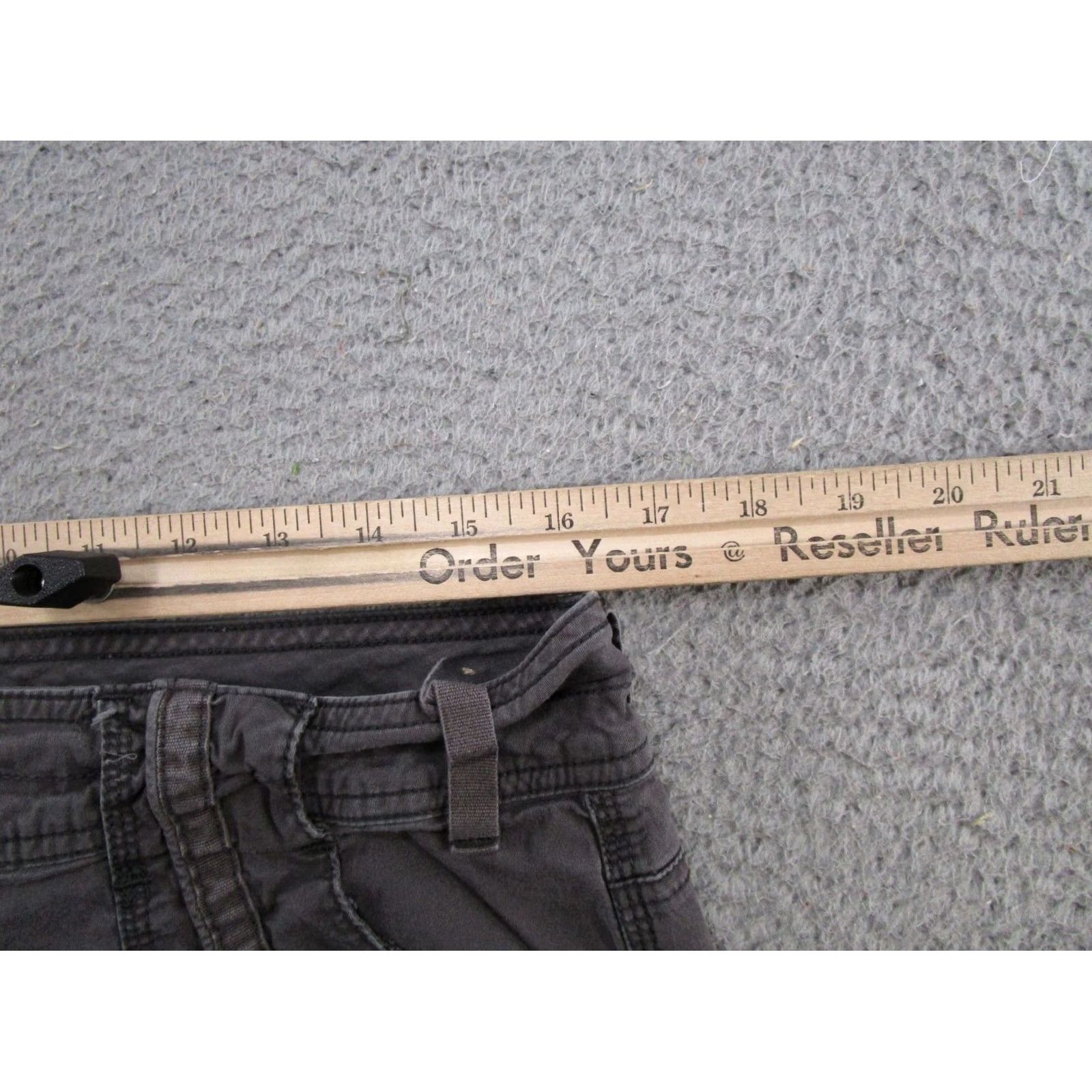 Vintage Maurices Roll Tab Cargo Pants Womens Size 10 Cargo Pants Regular Gray Outdoor 90s/00s Boys Mens Womens Size 32" / US 10 / IT 46 - 6 Thumbnail