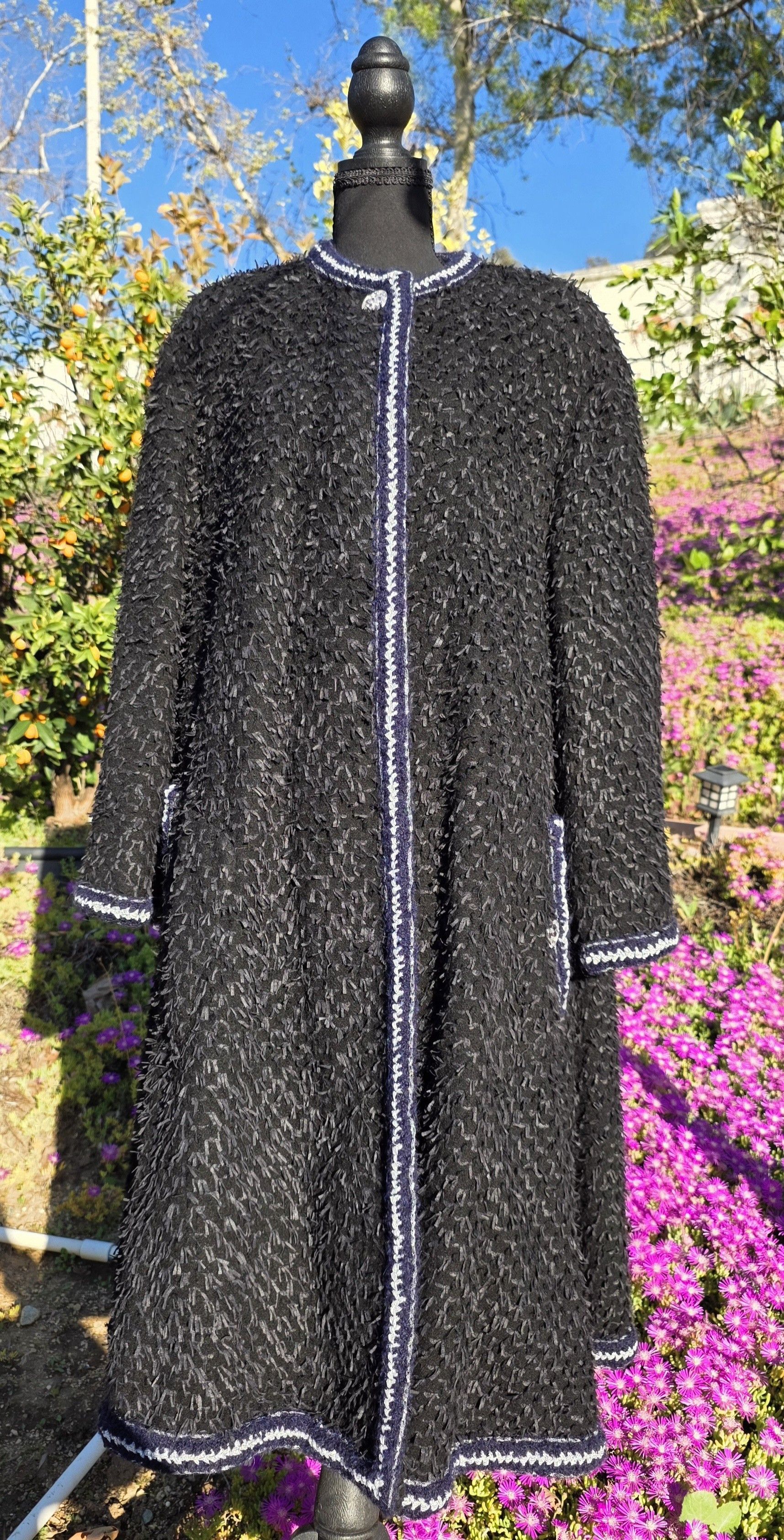 Chanel CHANEL 2021 Métiers d'Art Black Long Sweater Coat FR 34/US 2 Size XS / US 0-2 / IT 36-38 - 4 Thumbnail