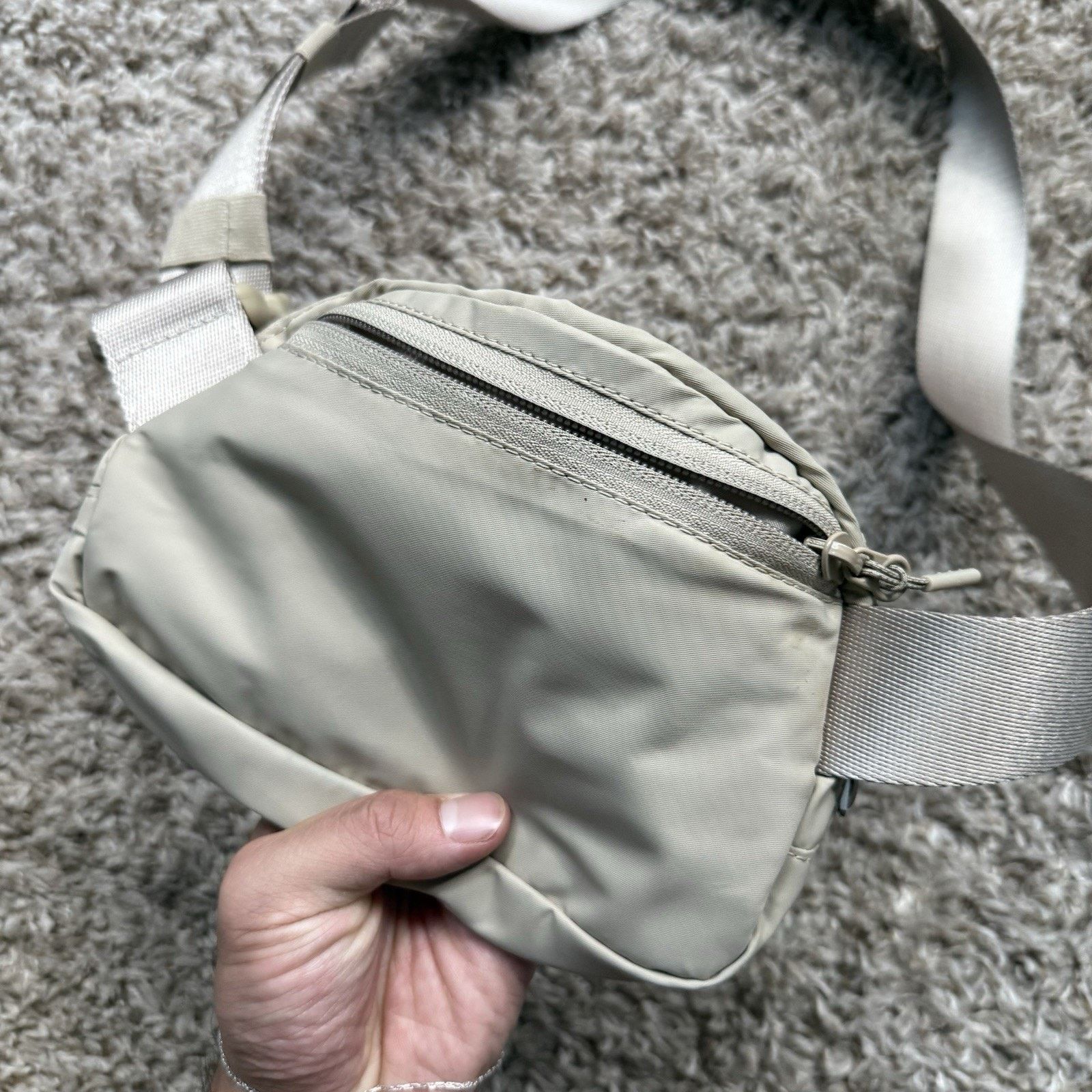 Lululemon LuluLemon Everywhere Belt Bag 1L Beige Tan Shoulder Strap Size ONE SIZE - 6 Thumbnail