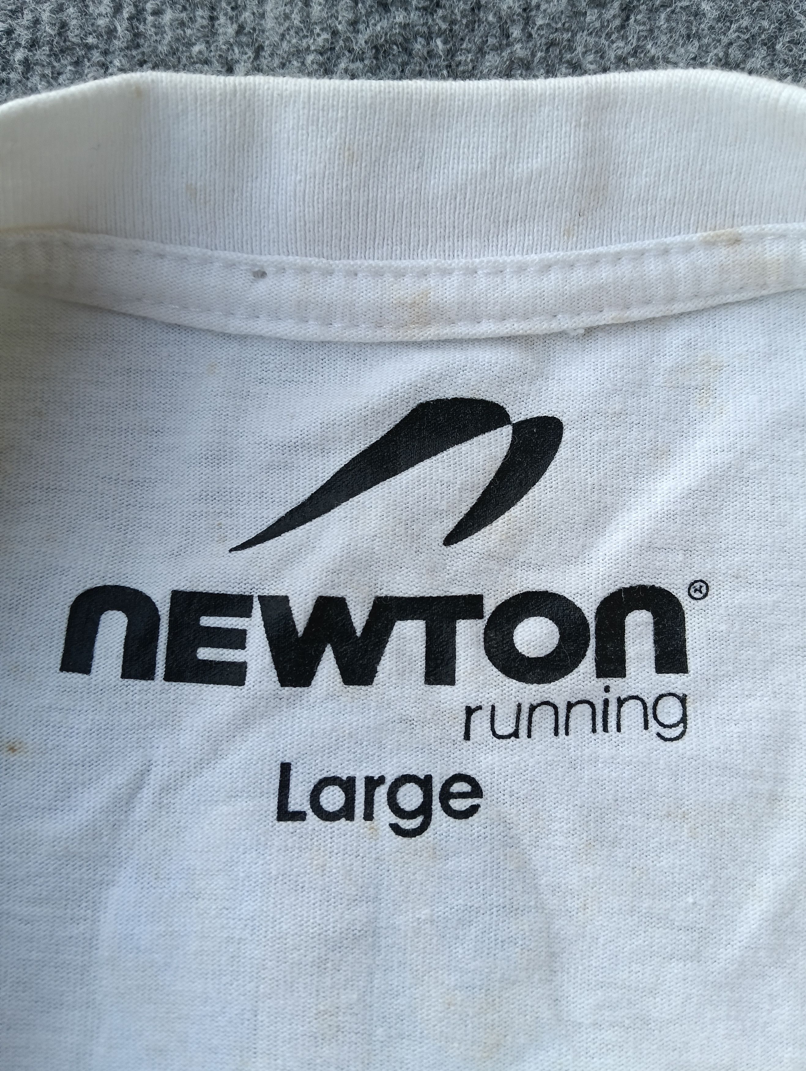 Other Running Marathon newton at Singapore Tshirt. Size US L / EU 52-54 / 3 - 3 Thumbnail