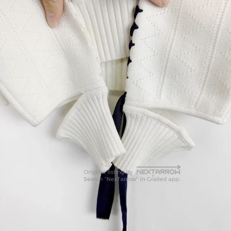 Fendi Fendi White round neck tie bow nautical style sweater Size S / US 4 / IT 40 - 5 Thumbnail