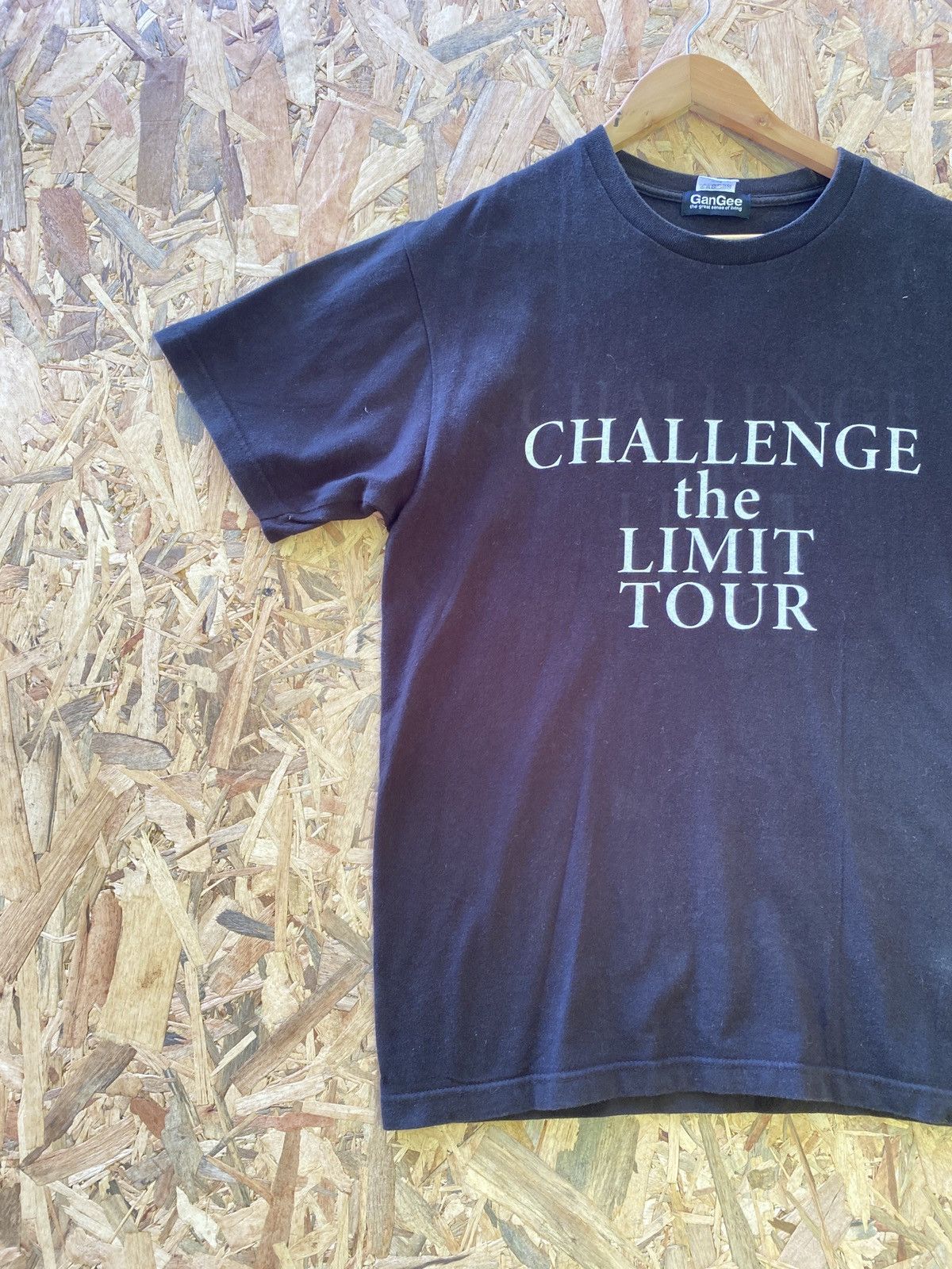 Disney × Vintage Vintage gangee challenge the limit tour tee Size US L / EU 52-54 / 3 - 3 Thumbnail