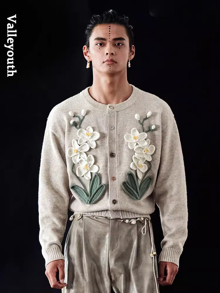 Other Valley youth Knit Sweater style similar to Loewe Gucci Size US L / EU 52-54 / 3 - 1 Thumbnail