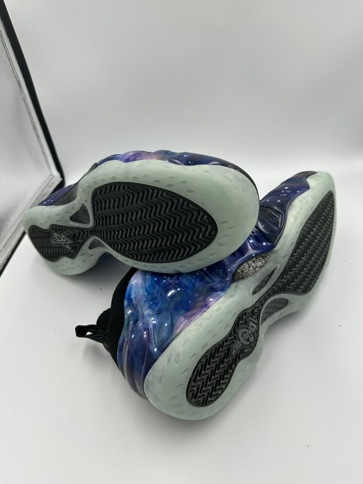 Nike Nike Air Foamposite One ‘Galaxy’ | 13 Men’s | FQ4303-400 Size US 13 / EU 46 - 11 Thumbnail