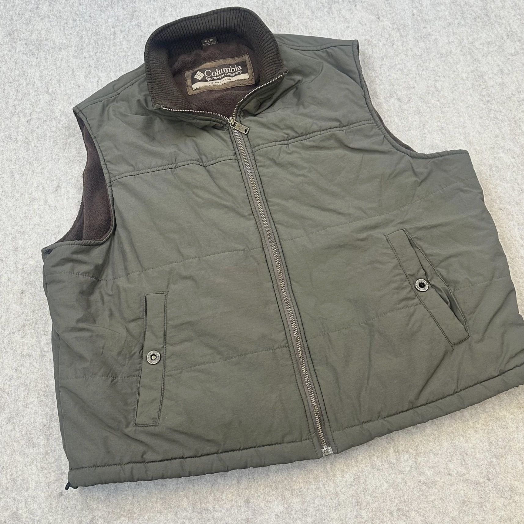 Olive Columbia Mens Hiking Vest XL Olive Full Zip Fleece Lined Outdoors Pockets Insulated Regular Stand-Up Collar Jacket/Coat Style Outdoor, Classic Size US XL / EU 56 / 4 - 2 Thumbnail