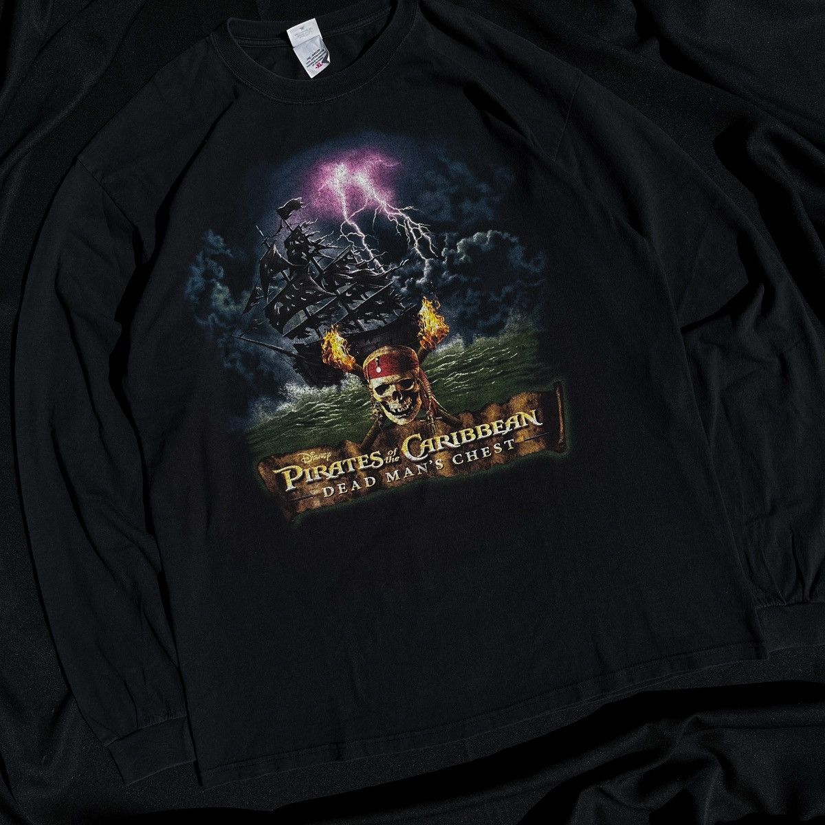Disney Pirates of the Caribbean Dead Man's Chest 2006 Size US M / EU 48-50 / 2 - 4 Thumbnail