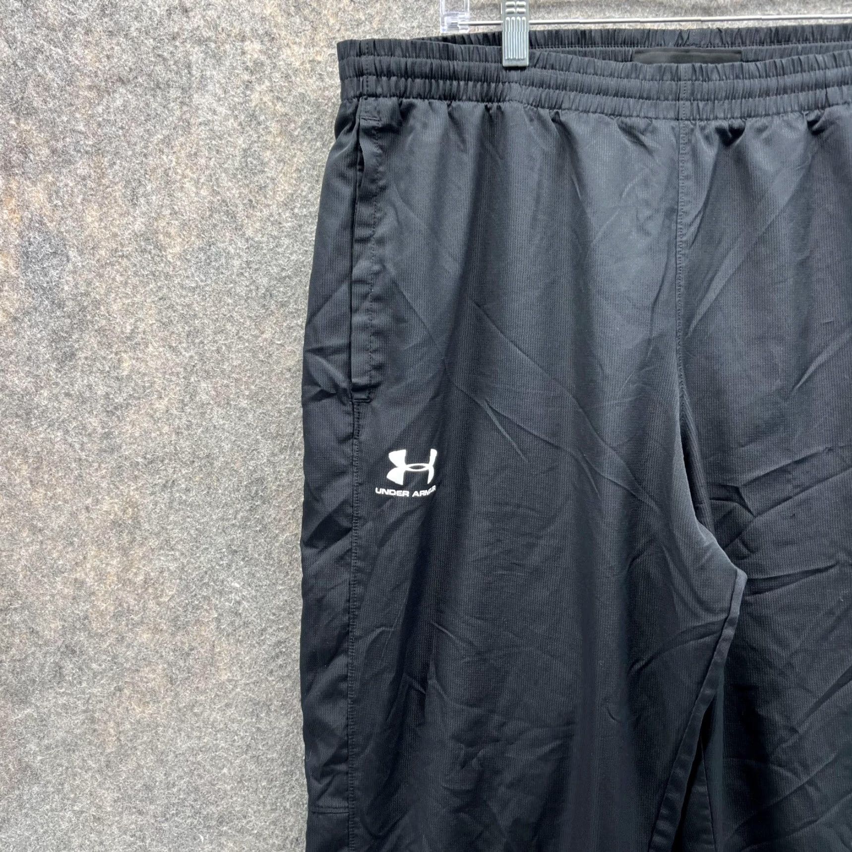 Under Armour Under Armour Sweatpants Men XL Black Athletic Training Loose Tapered Pockets Size US 36 / EU 52 - 4 Thumbnail