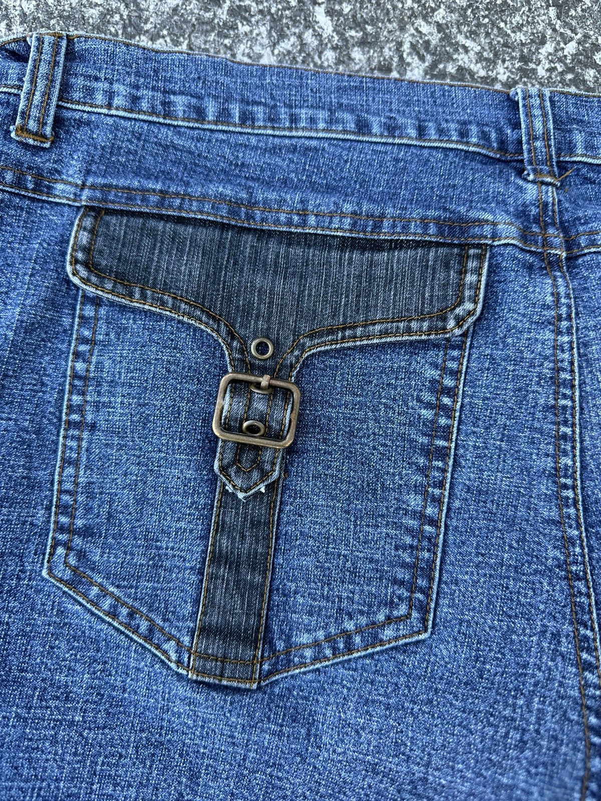 B.U.M Equipment × Vintage Vintage 90s Bum Equipment Denim Buckle Strap Jeans USA Baggy Size 34" / US 12 / IT 48 - 9 Thumbnail