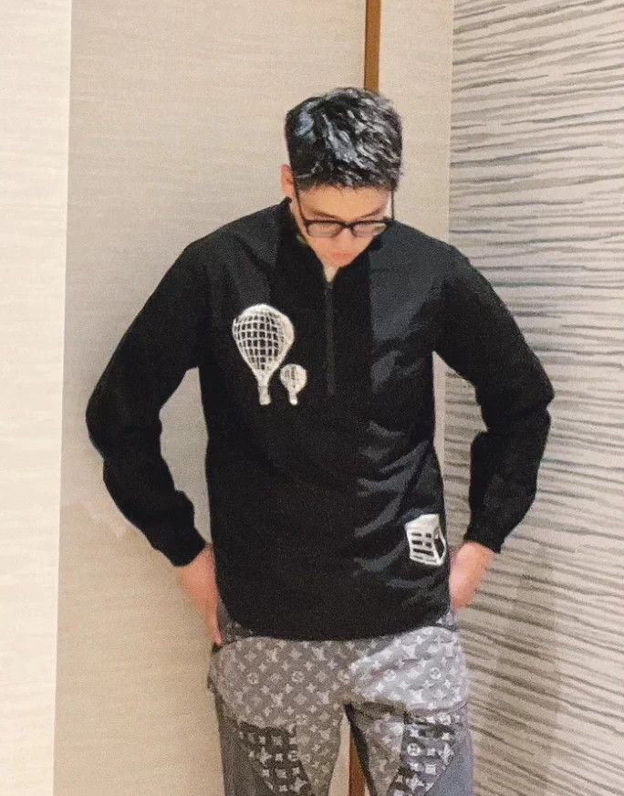 Louis Vuitton Black Hot Balloon Embroidery Half-Zip LS XL Size US XL / EU 56 / 4 - 8 Thumbnail
