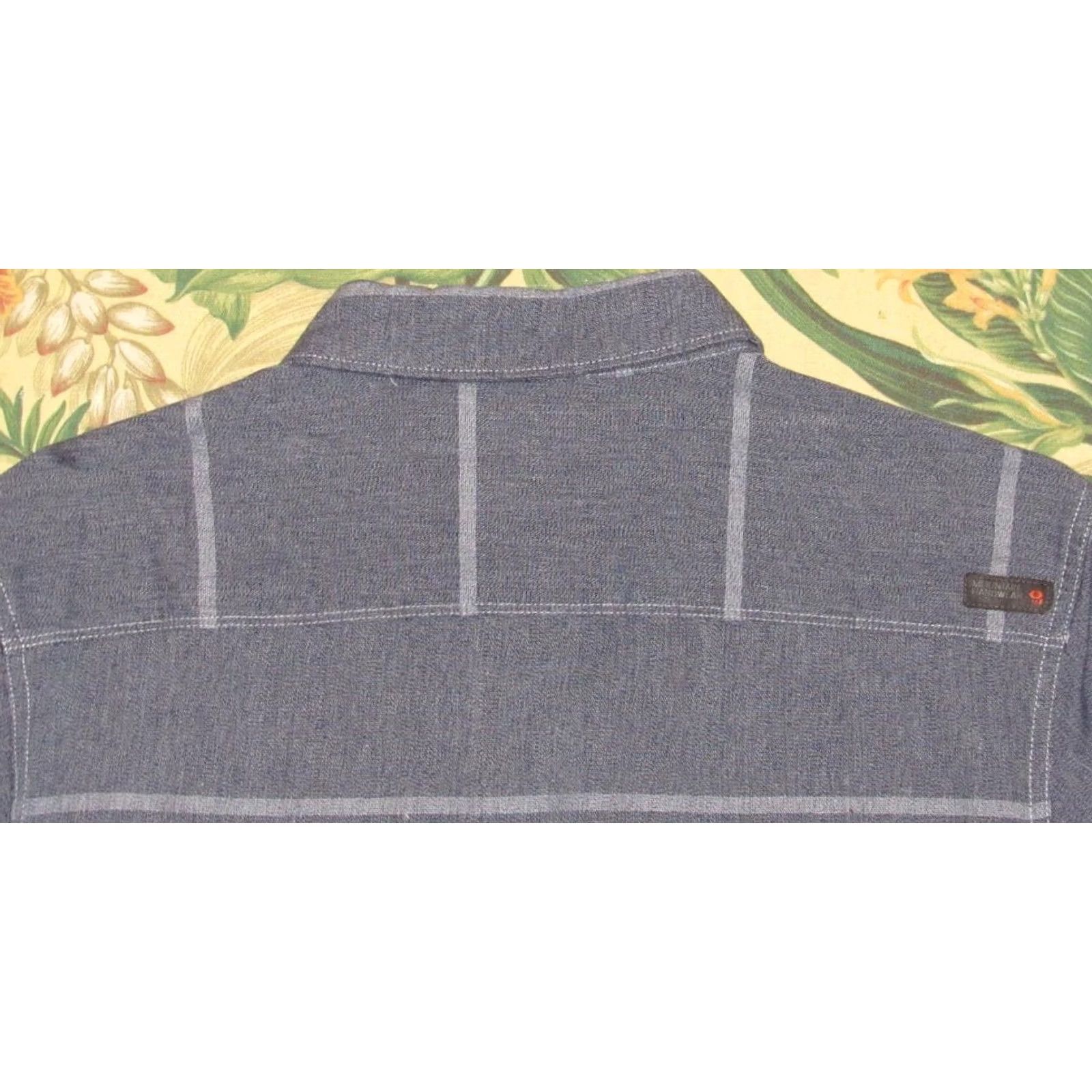 Mountain Hardwear MOUNTAIN HARDWEAR Blue Striped Long Sleeve Heavy Weight Shirt M Adult Mens Medium Blue Striped Button-Up Thick Shirt Size US M / EU 48-50 / 2 - 3 Thumbnail