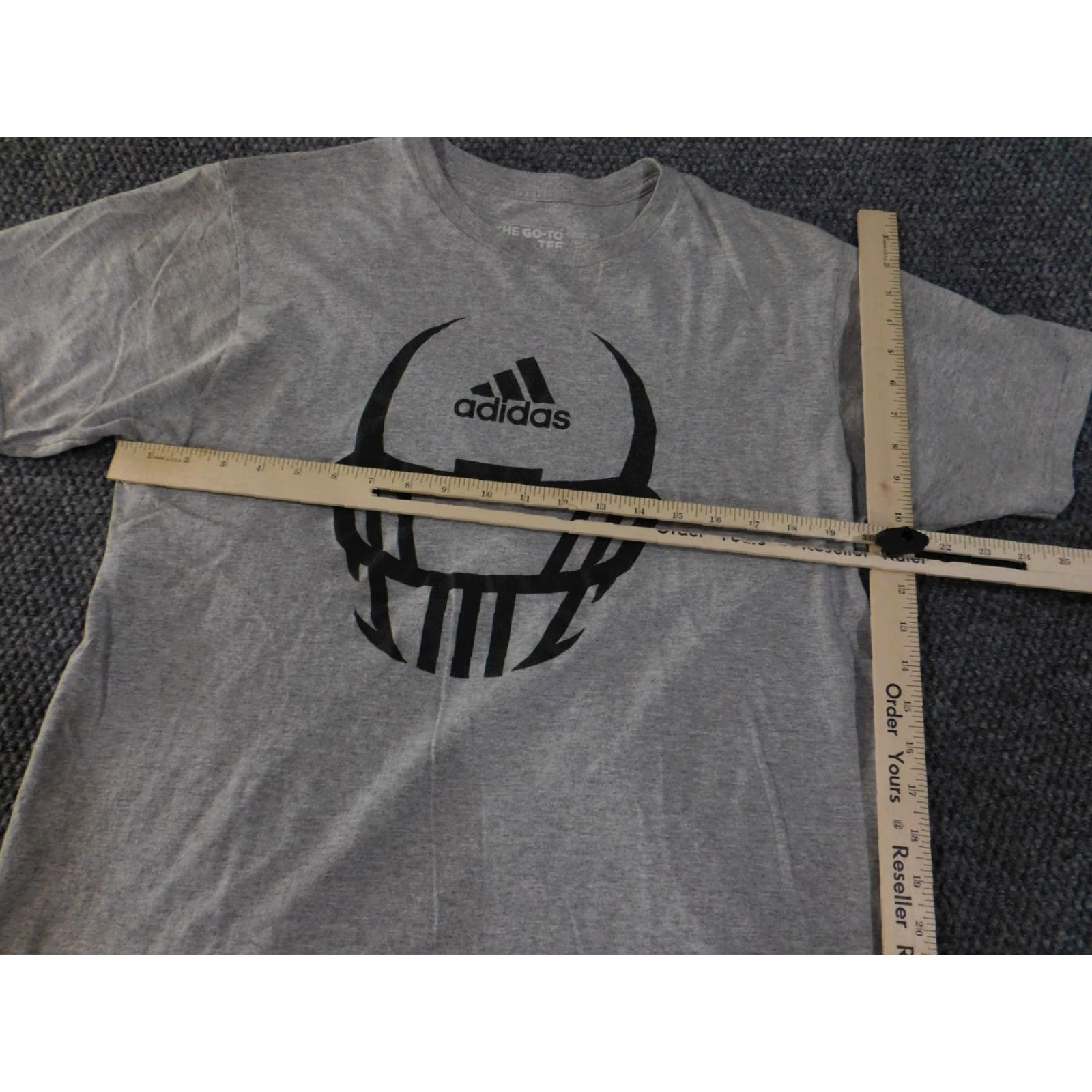 Adidas Adidas Shirt Mens Large Gray The Go To Tee Football Helmet Graphic Size US L / EU 52-54 / 3 - 4 Thumbnail