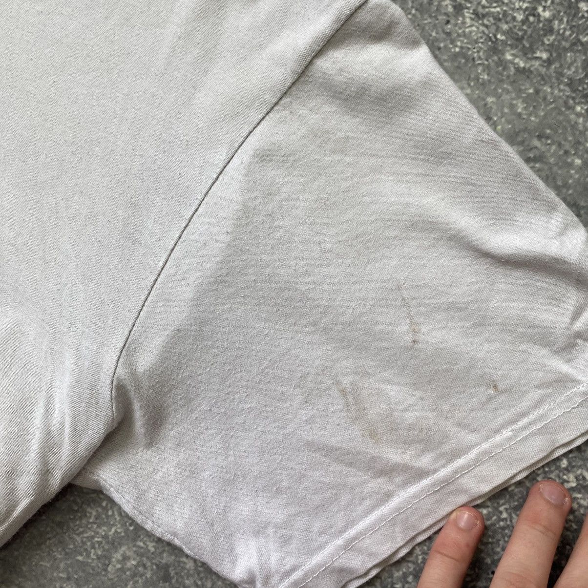 Stussy Designer Stussy Small logo y2k distressed style y2k tee Size US M / EU 48-50 / 2 - 7 Thumbnail