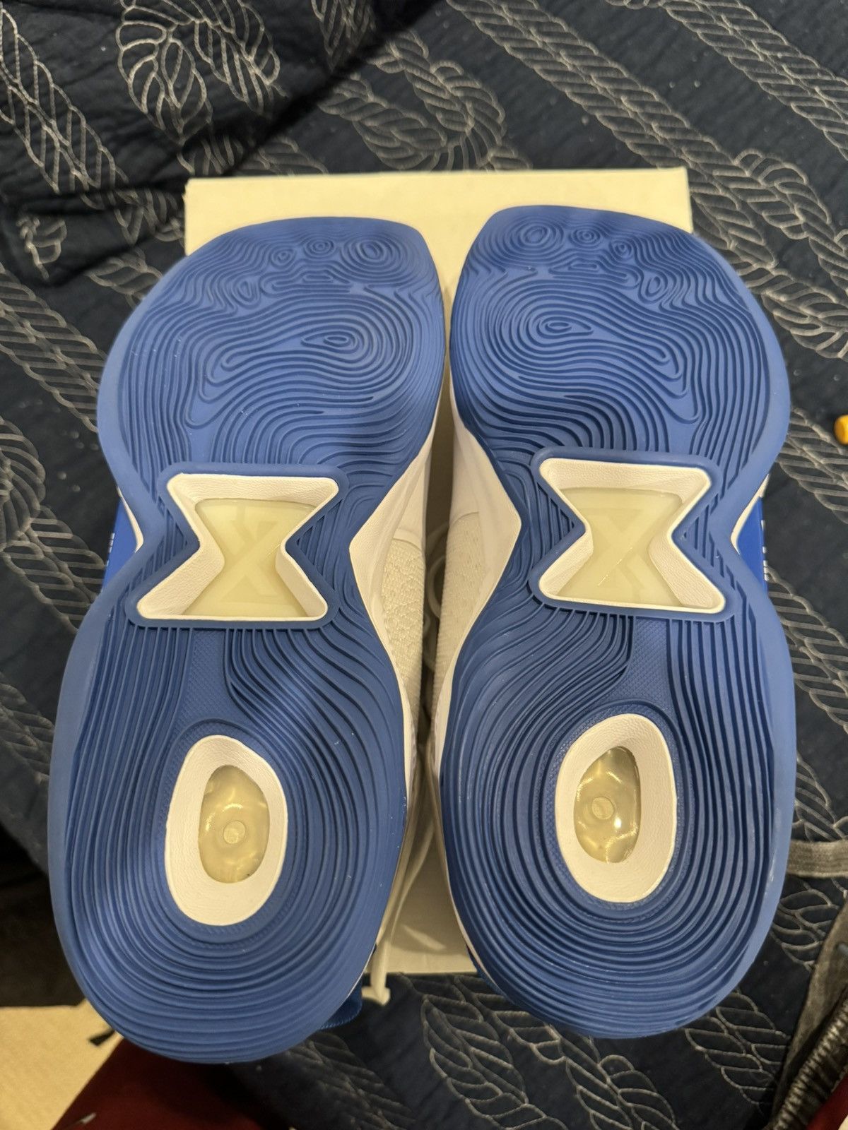 Nike Paul george 5 Kentucky PE size 12 Size US 12 / EU 45 - 6 Thumbnail