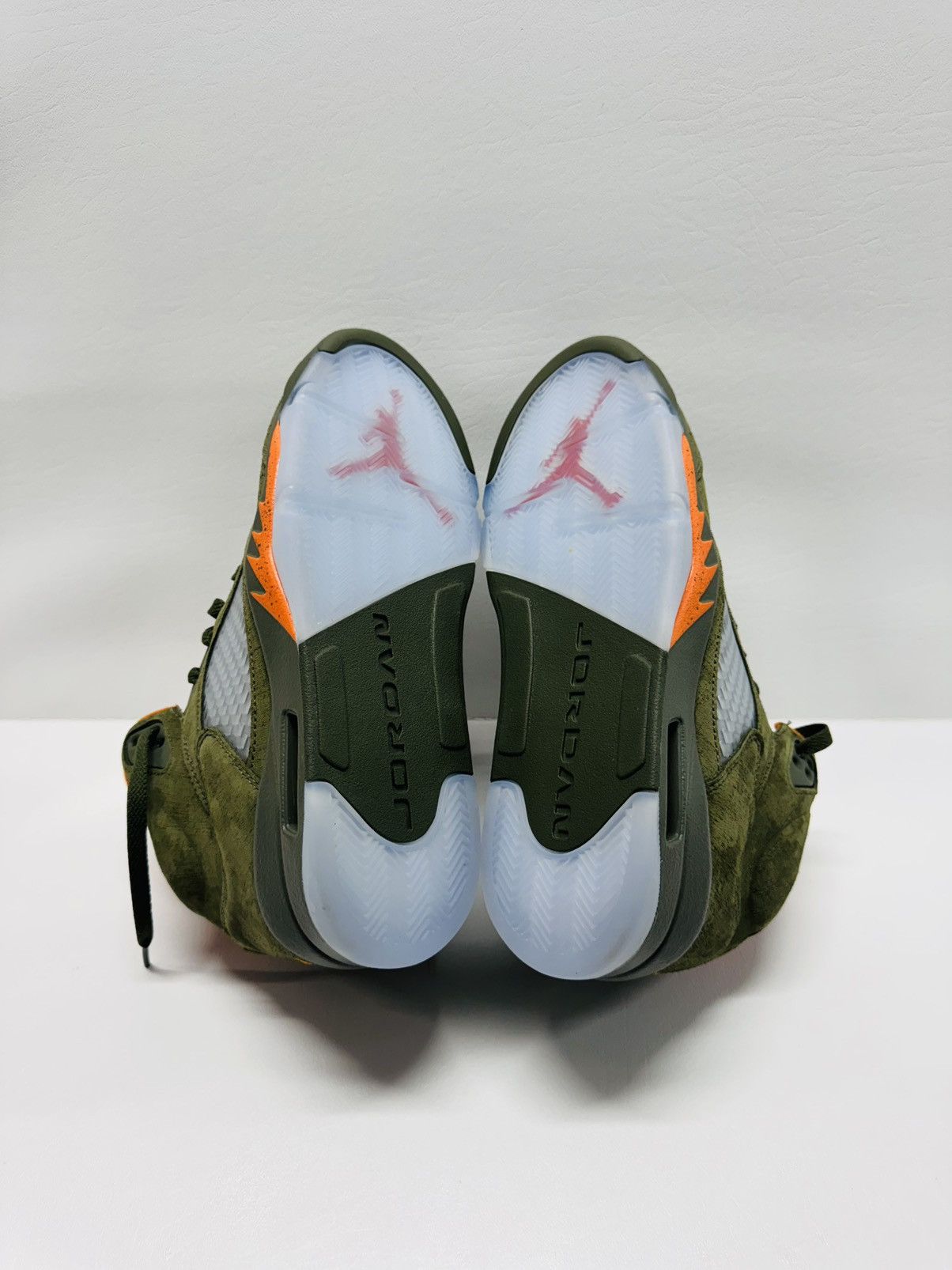 Jordan Brand Air Jordan 5 Retro 2023 Army Olive/Solar Orange Size US 9.5 / EU 42-43 - 6 Thumbnail