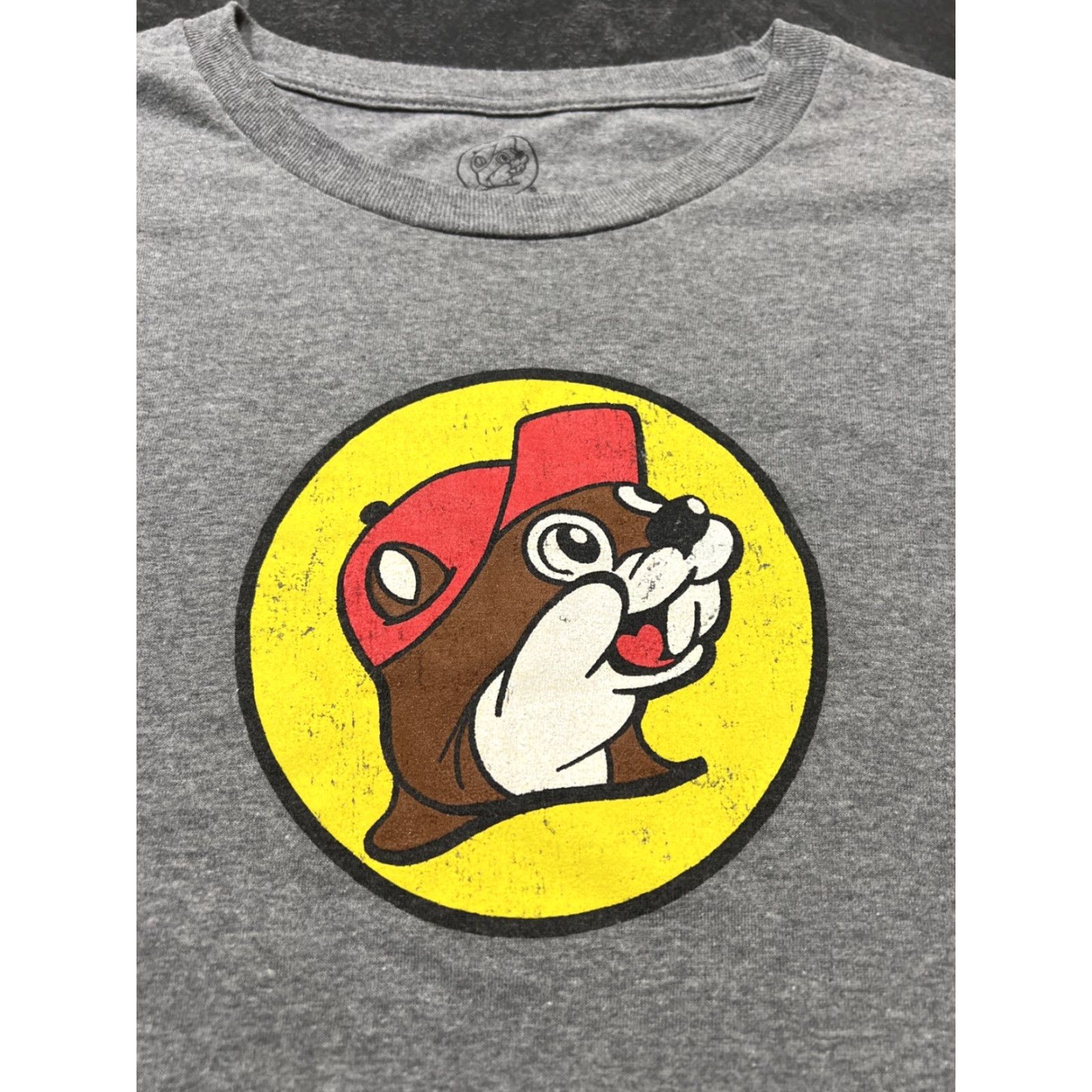 Vintage Buc-ee's Gray Truck Graphic Short Sleeve Crew Neck Shirt Mens Large Novelty T-Shirt Size US L / EU 52-54 / 3 - 6 Thumbnail