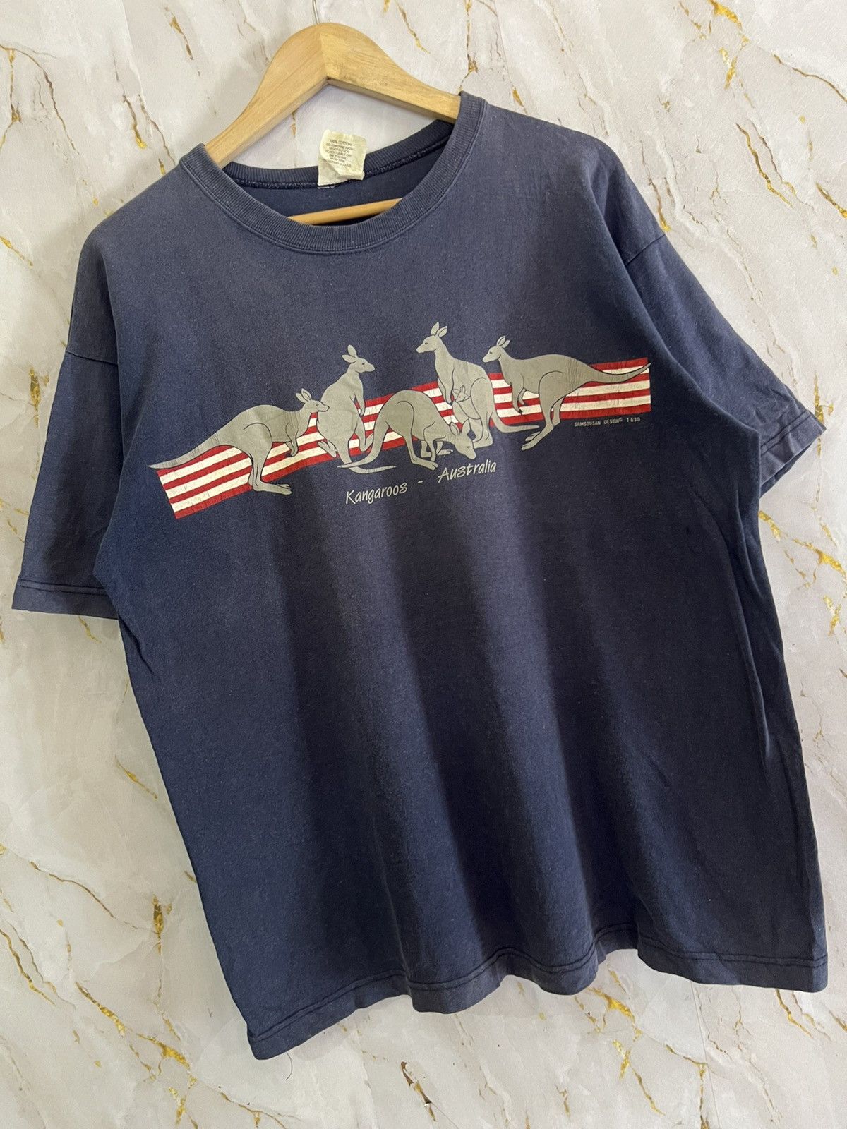 Vintage Vintage Kangaroos T-Shirt – Made in Australia Souvenir Size US M / EU 48-50 / 2 - 3 Thumbnail