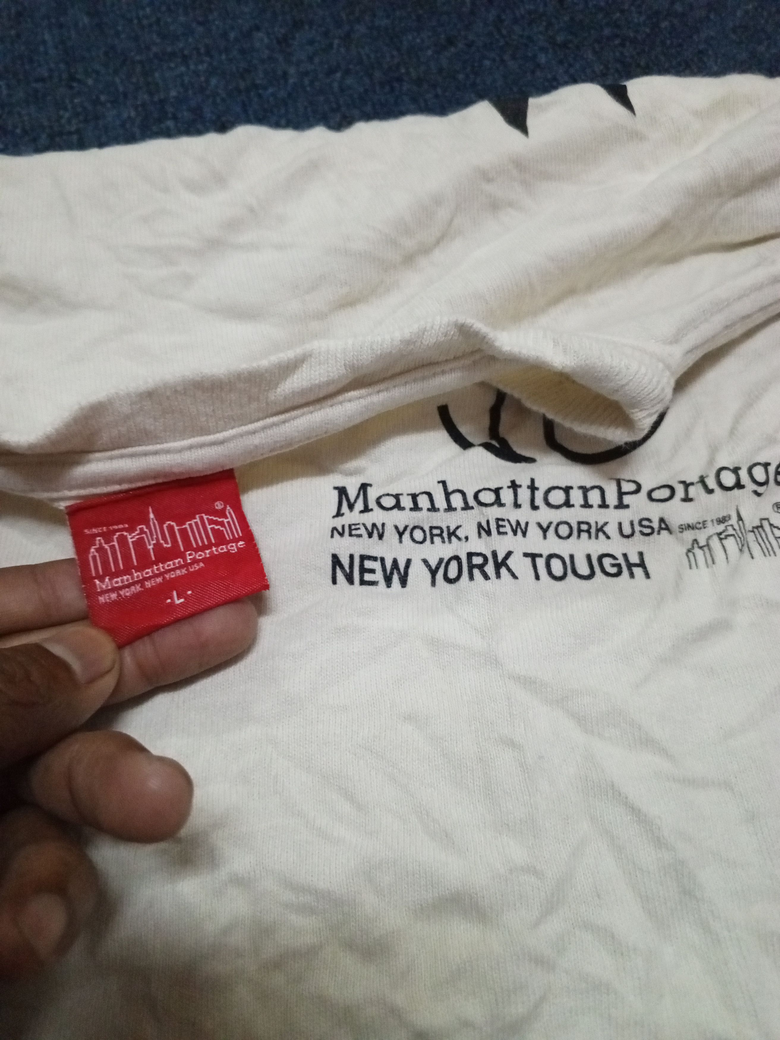 Manhattan Portage Manhattan portage white tee rare Size US L / EU 52-54 / 3 - 8 Thumbnail