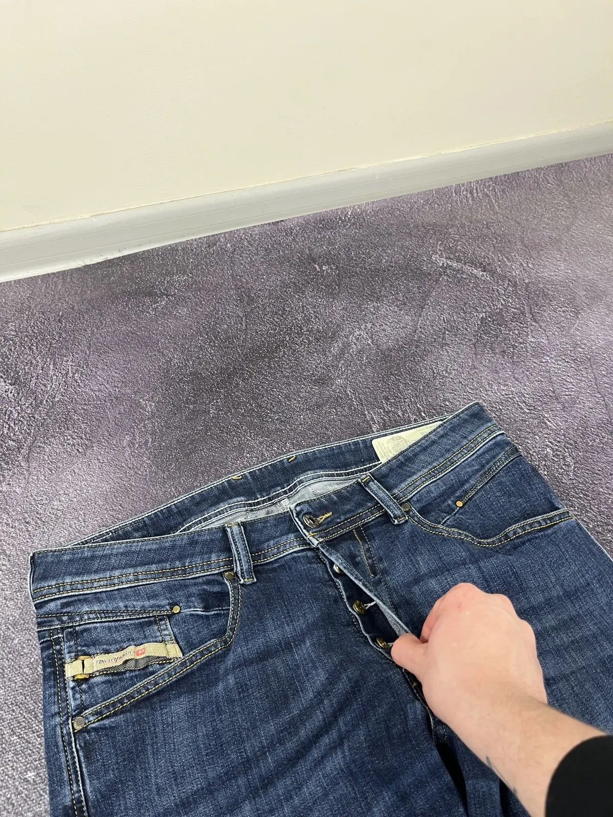 Diesel Vintage Diesel Faded Blue Denim Avant Garde Hype Jeans Size US 36 / EU 52 - 5 Thumbnail
