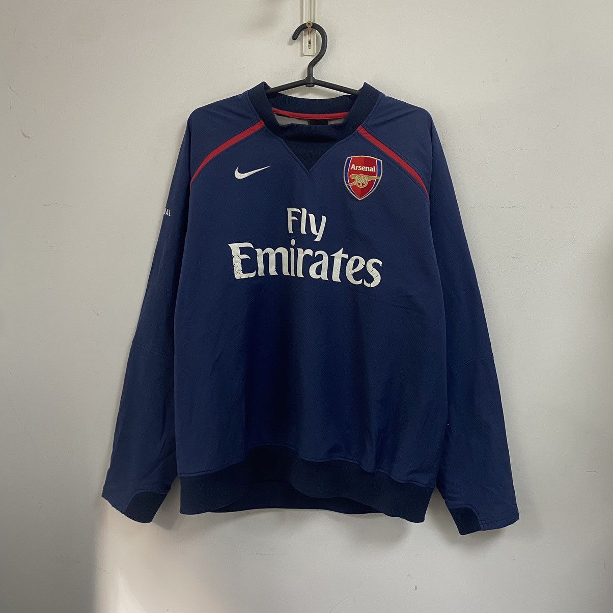 Nike NIKE ARSENAL FLY EMIRATES SWOOSH VINTAGE JERSEY Size US L / EU 52-54 / 3 - 1 Thumbnail
