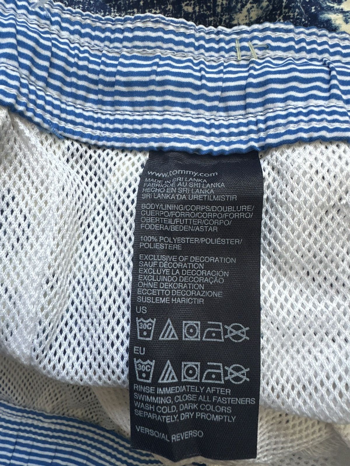 Tommy Hilfiger Tommy Hilfiger Blue & White shorts Size US 35 - 5 Thumbnail