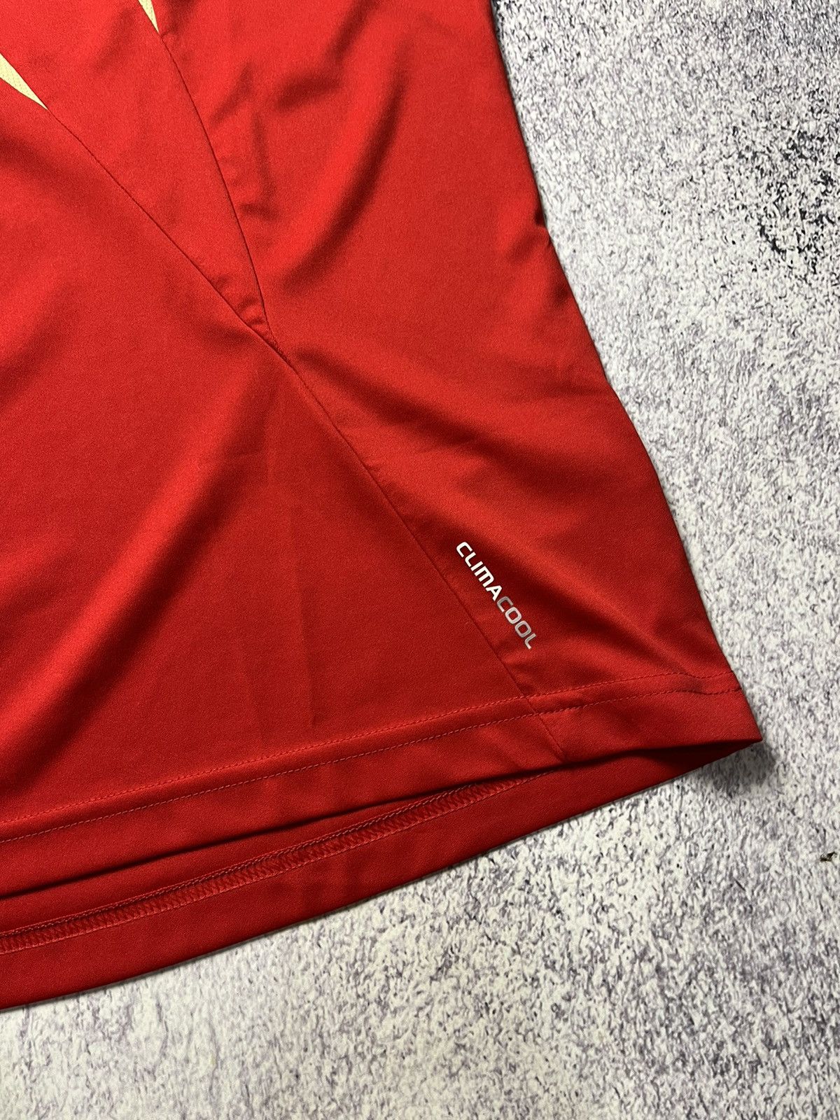 Adidas Liverpool Champions League Training shirt jersey ADIDAS 2009 Size US S / EU 44-46 / 1 - 5 Thumbnail