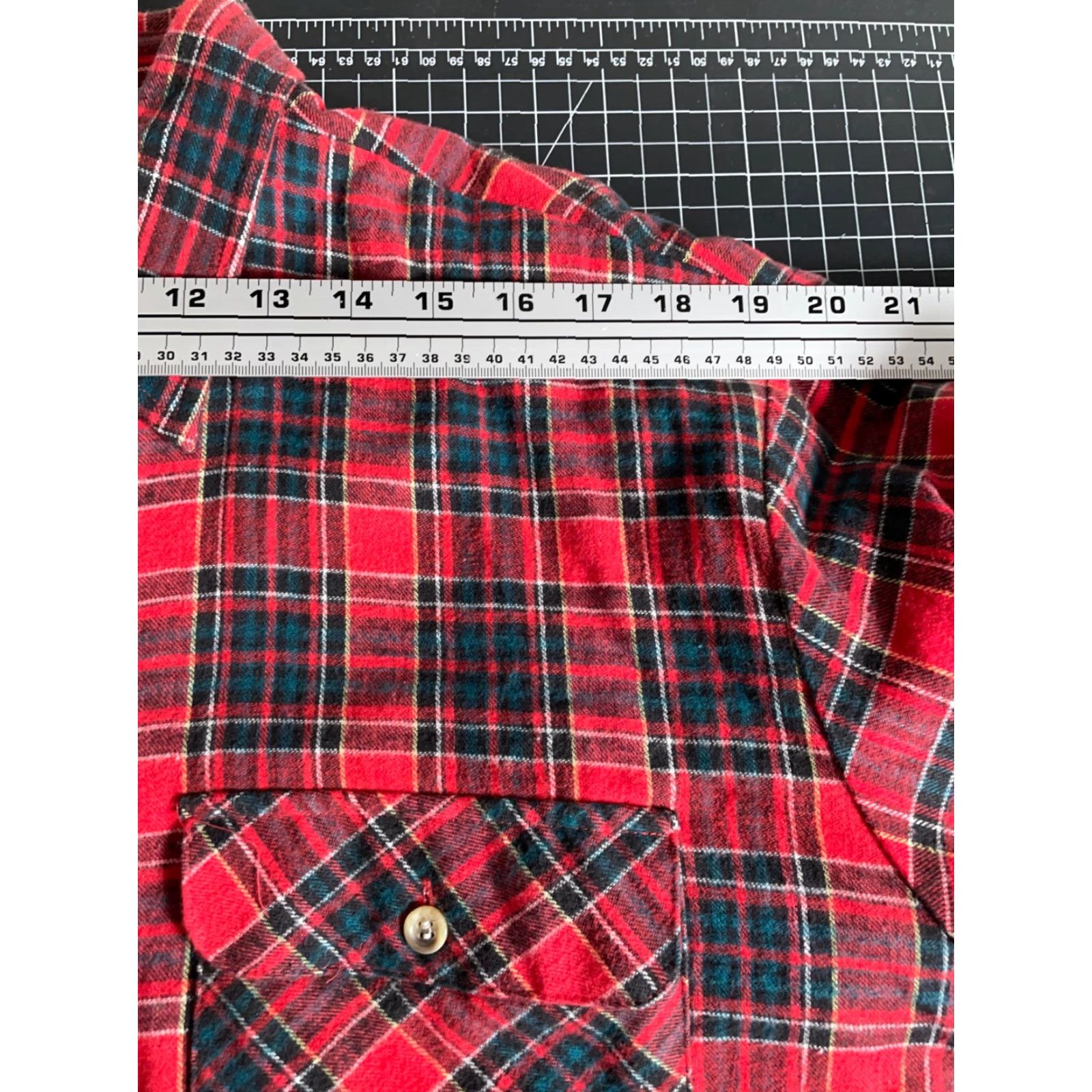 Vintage VINTAGE St. John's Bay Quilted Lined Flannel Shirt Jacket Men XL Tall Red Plaid 90s Grunge Retro JP Shirt Jacket Mens XL Tall Red Plaid Size US XL / EU 56 / 4 - 7 Thumbnail