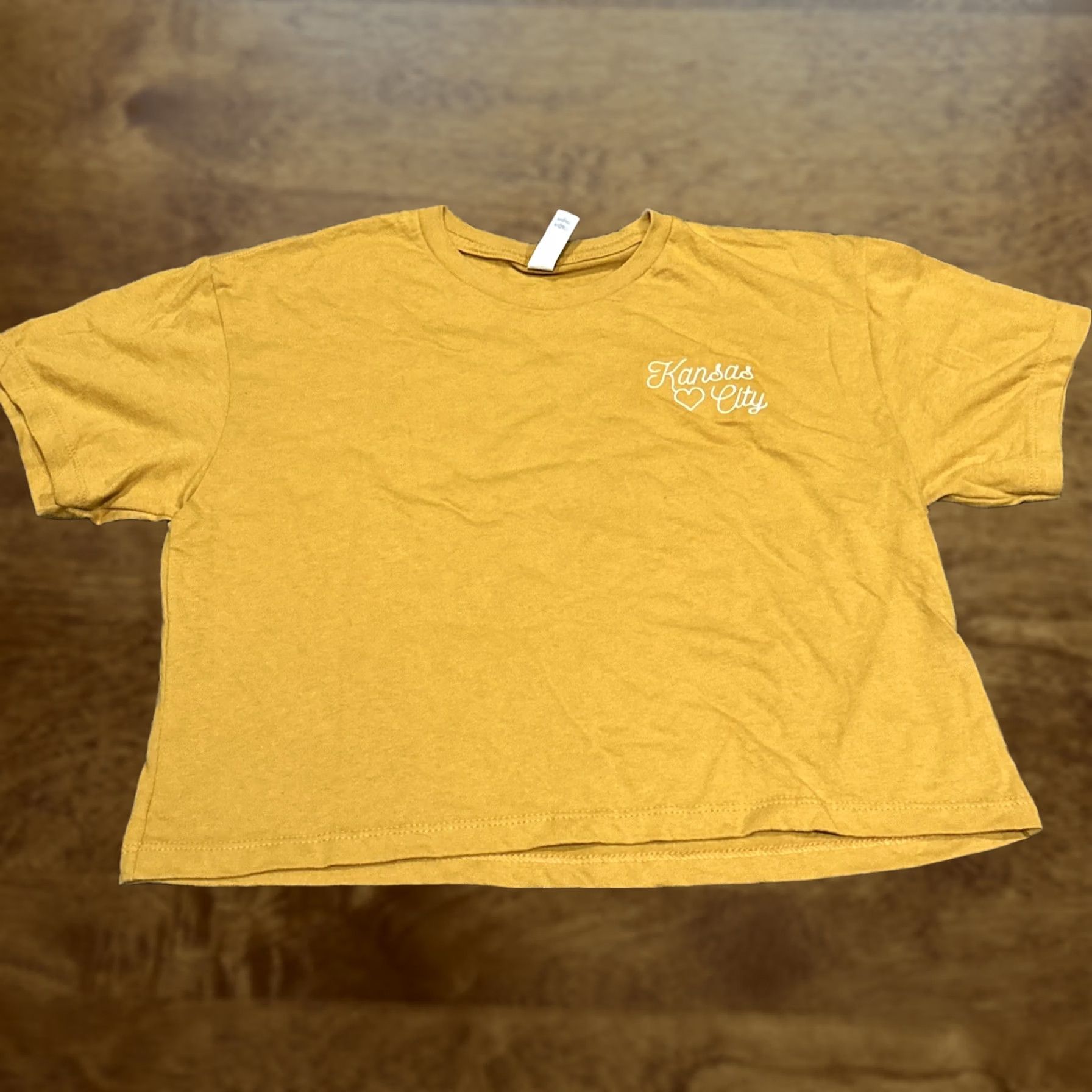 Next Level Next Level Women’s S Crop T Shirt Dark Yellow Kansas City Shirt B17 Shirt Cropped Women Community City 90s? Size S / US 4 / IT 40 - 1 Thumbnail