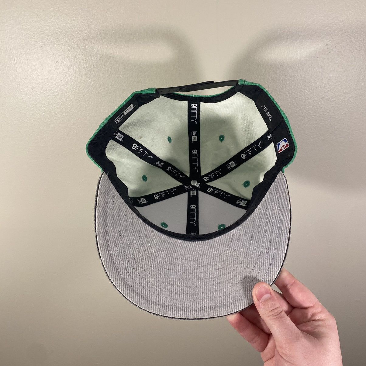 NBA × New Era × Vintage New Era Boston Celtics Snapback Hat Size ONE SIZE - 4 Thumbnail