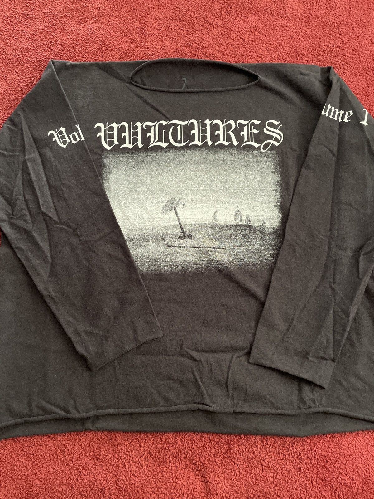 Kanye West Vultures 1 Track List Tee Size US L / EU 52-54 / 3 - 2 Thumbnail