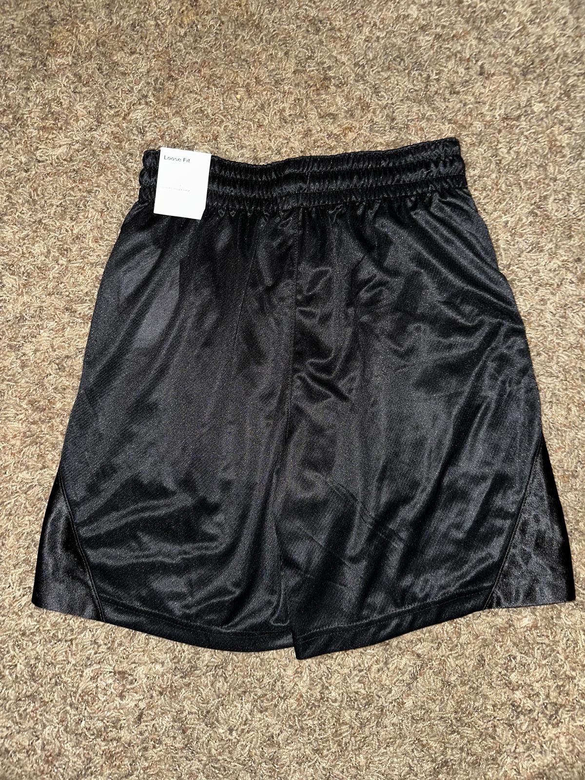 Nike Nike Women’s Dri-FIT ISoFly Black/White Basketball Shorts Size 36" / US 14 / IT 50 - 4 Thumbnail