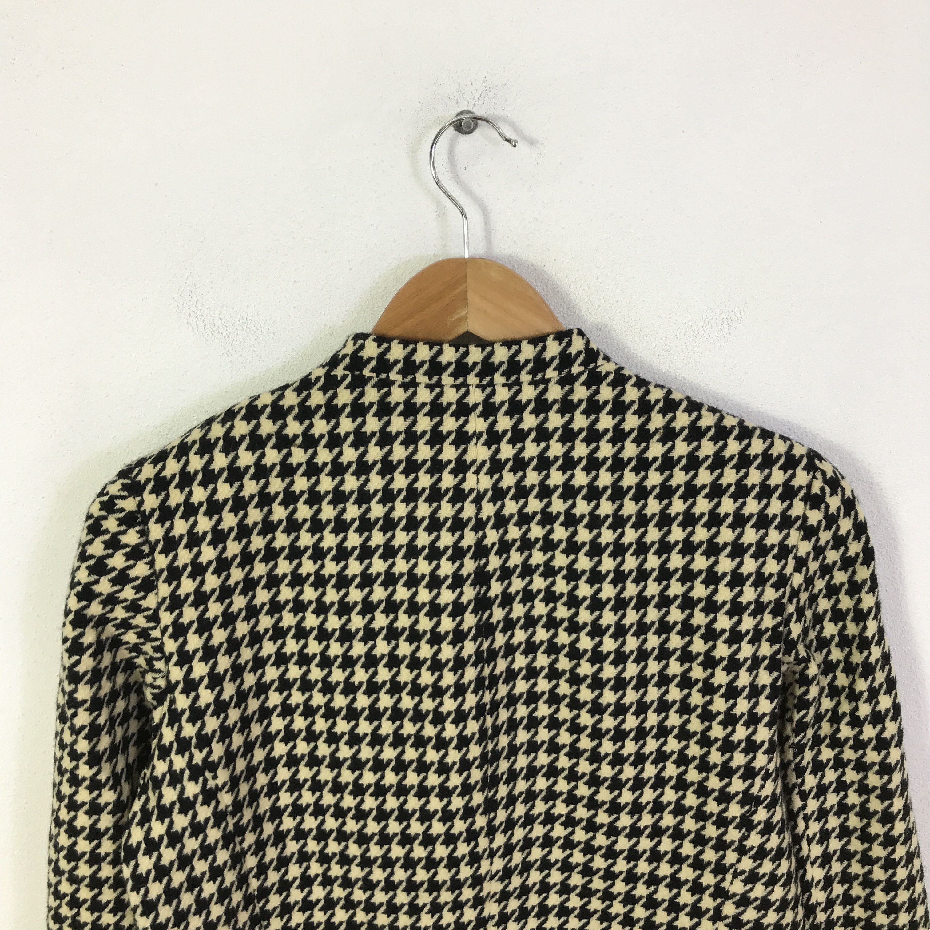 Burberry burberry button wool jacket K96B5 Size US S / EU 44-46 / 1 - 4 Thumbnail