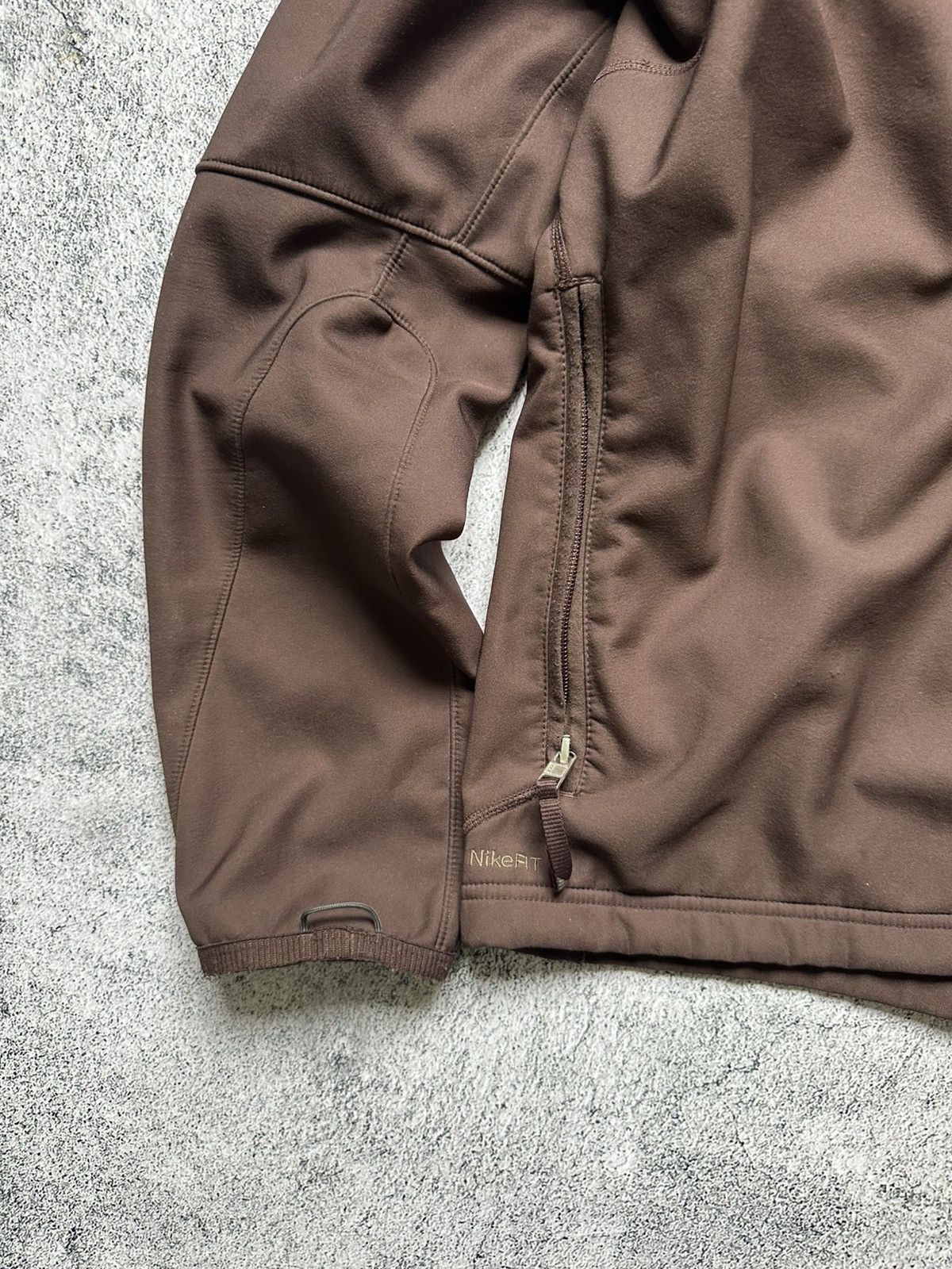 Nike Vintage Nike Jacket Technology Brown Fit Y2K Size US L / EU 52-54 / 3 - 8 Thumbnail