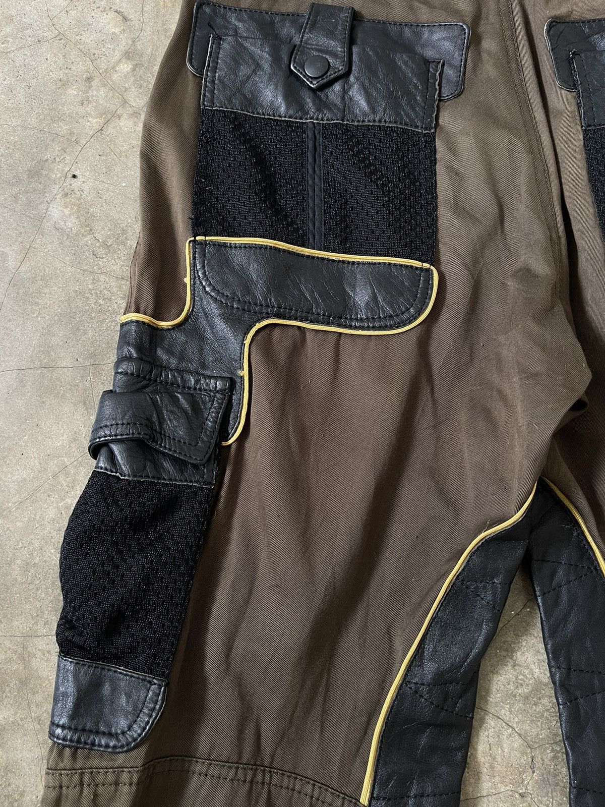 Issey Miyake Issey Miyake Cargo Mesh Pocket Leather Trim Biker Pants Size US 31 - 4 Thumbnail