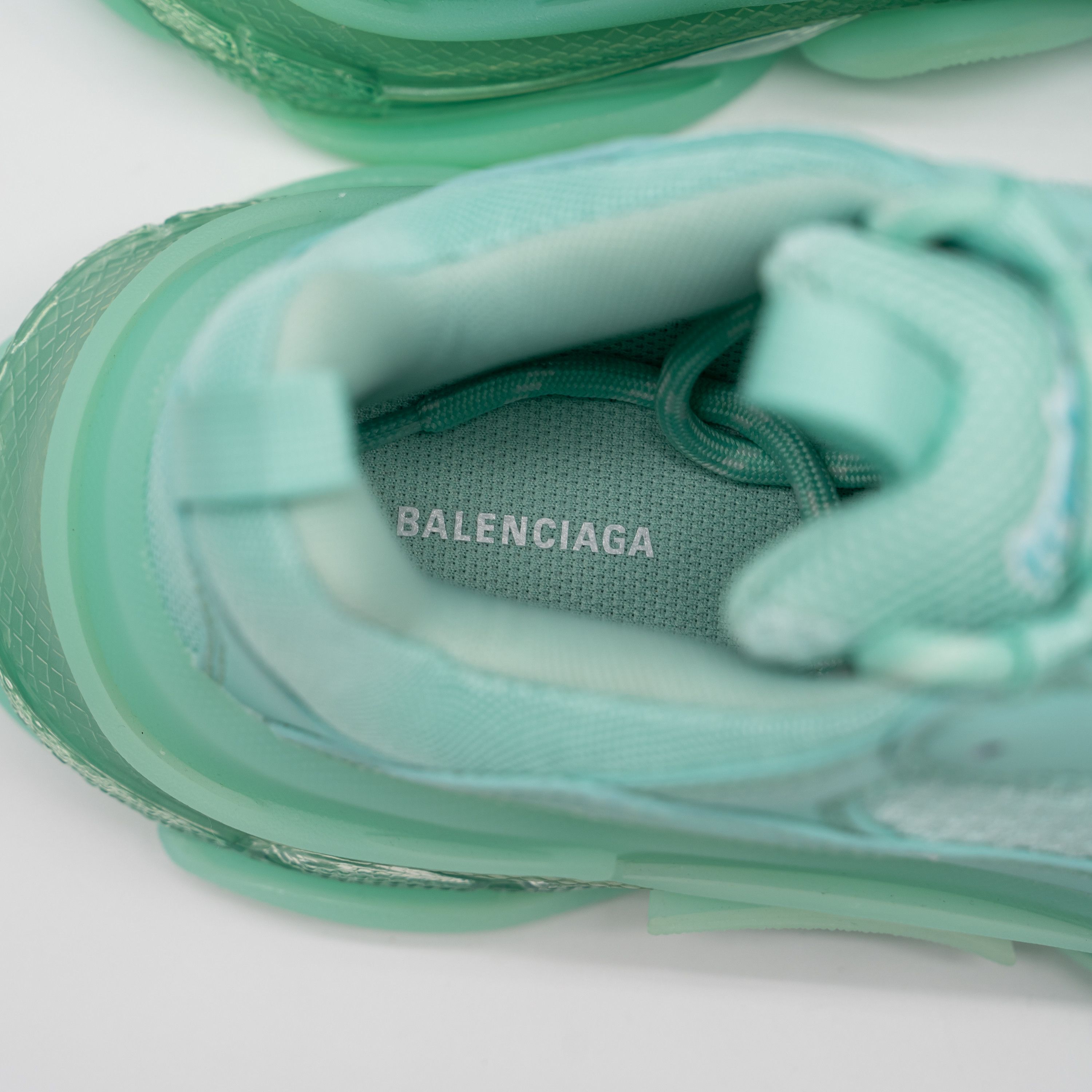 Balenciaga 38 EU / 8 US Balenciaga Triple S Sneakers Mint Green Size US 8 / IT 38 - 9 Thumbnail