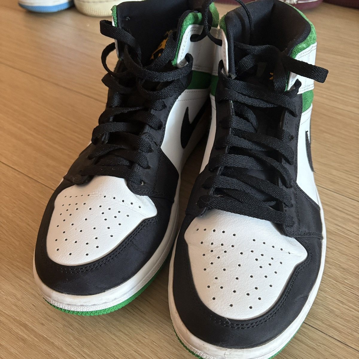 Jordan Brand Air Jordan 1 mid Oakland Size US 8 / EU 41 - 5 Thumbnail