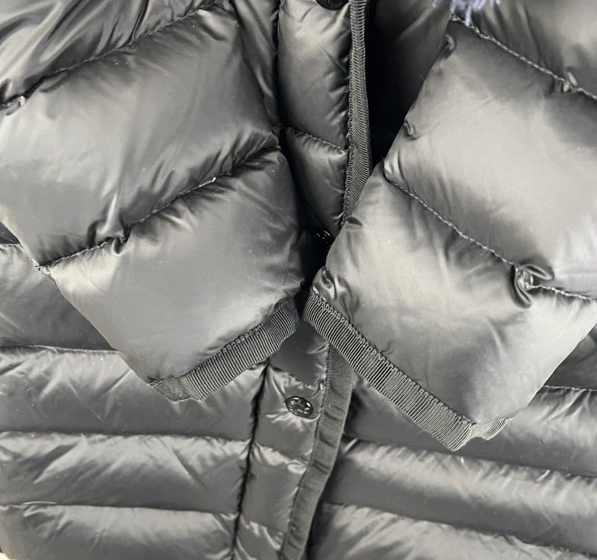 Moncler Moncler Hermifur Black Mid-Length Fur Collar Down Jacket K12 Size XS / US 0-2 / IT 36-38 - 7 Thumbnail
