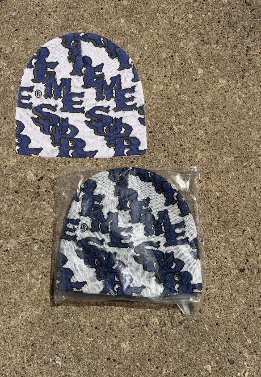 Supreme Supreme SS26 Gothic Slant Beanie white / blue Size ONE SIZE - 1 Thumbnail
