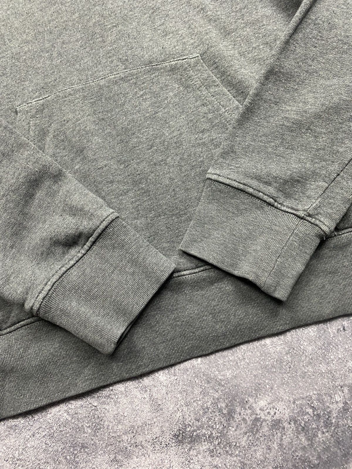 Carhartt Y2K Vintage Carhartt Hoodie Spellout Logo Rare Sweatshirt Size US XS / EU 42 / 0 - 8 Thumbnail