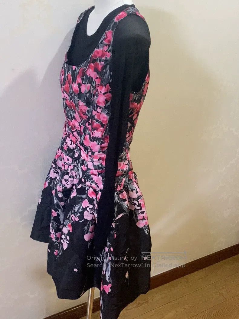 Other Valentino Sleeveless waist flower bud fluffy dress Size XL / US 12-14 / IT 48-50 - 7 Thumbnail